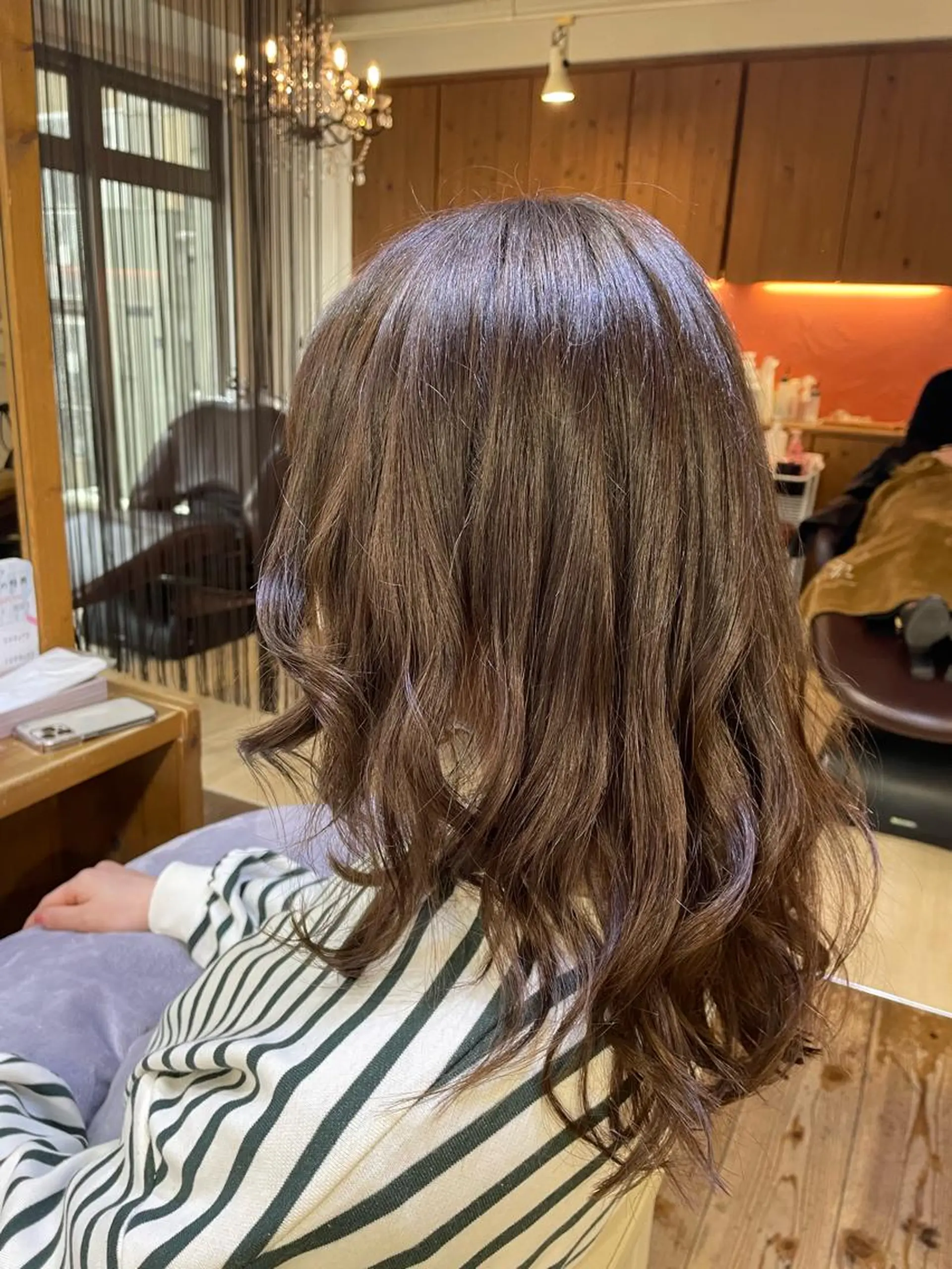 ミディアム 山木 裕子のヘアスタイル
