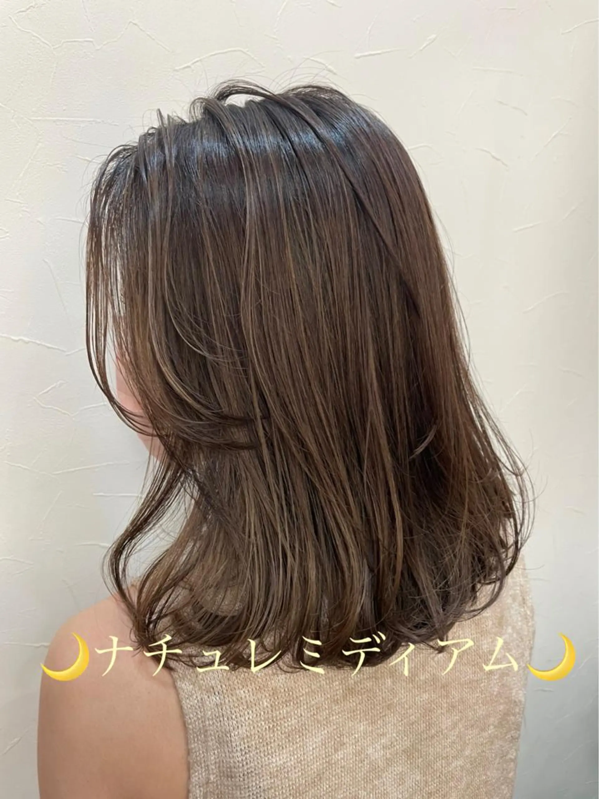 ミディアム カット ディレクター鮫島 俊介のヘアスタイル