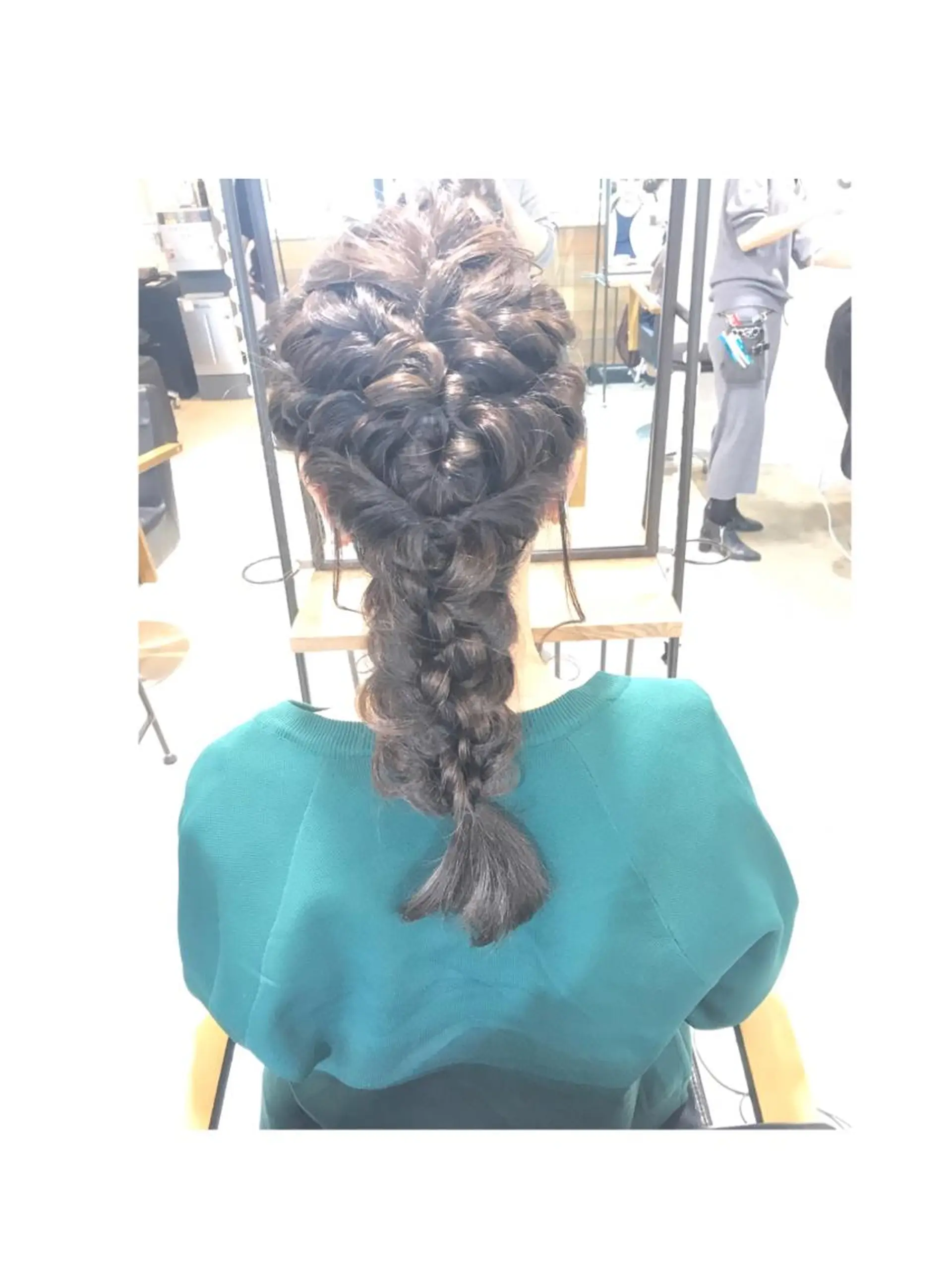 ロング shi hoのヘアスタイル