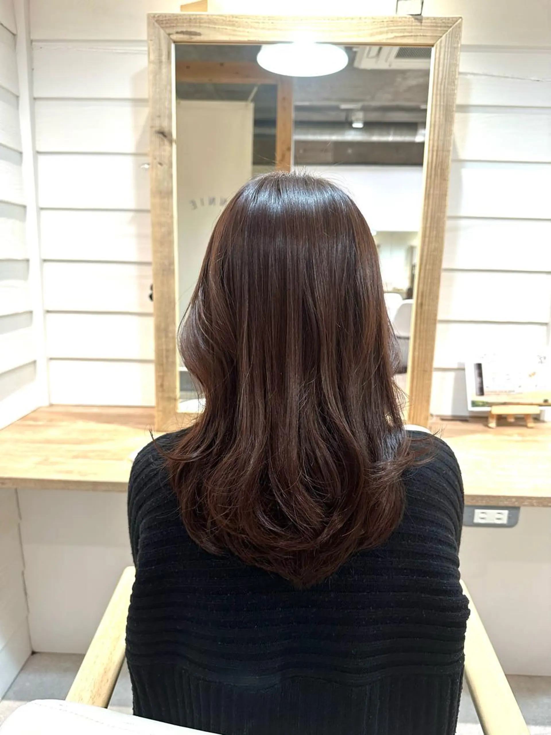 セミロング パープルカラー カット ヘアカラー Annie 吉田 裕美のヘアスタイル