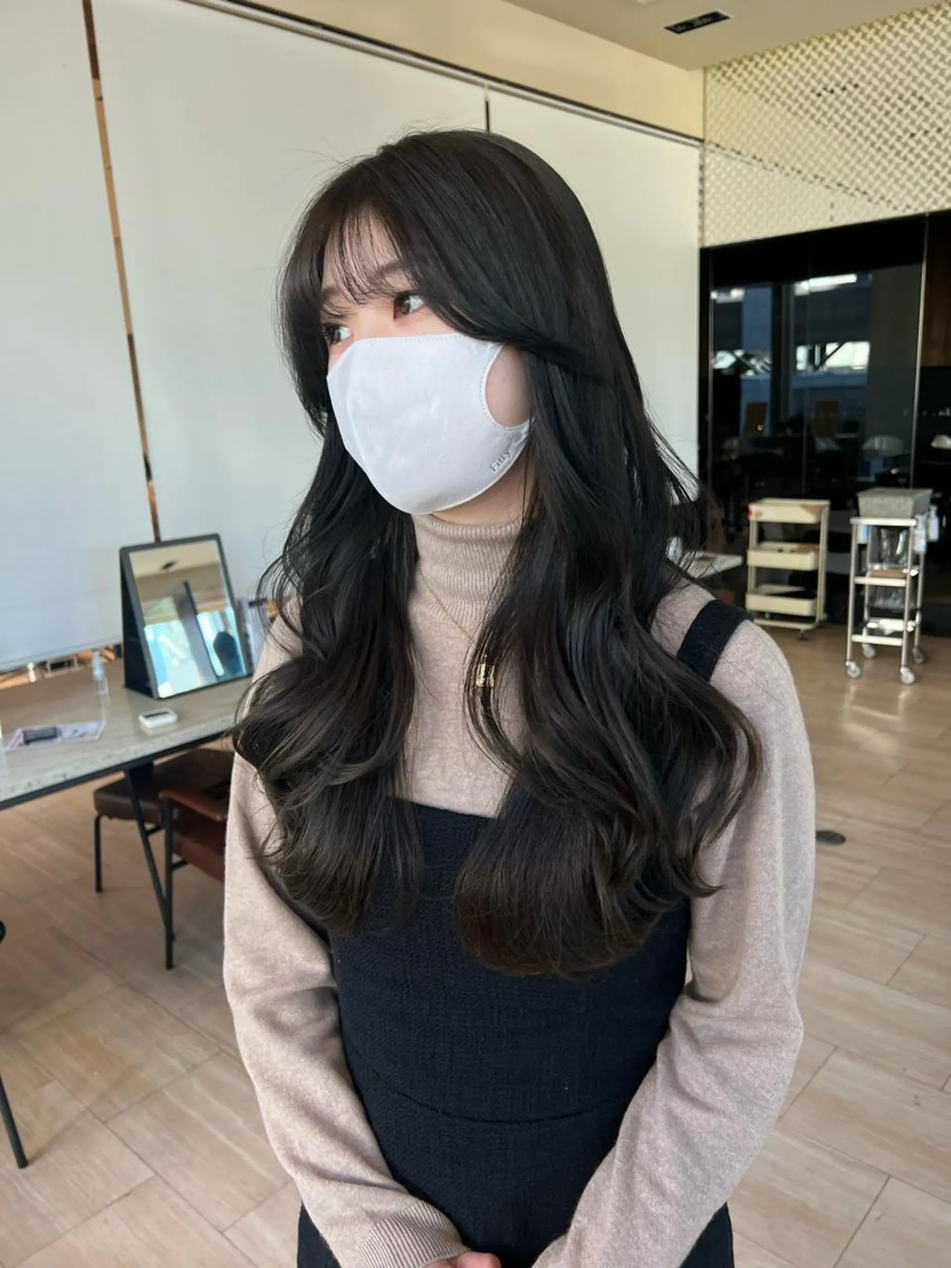 ロング レイヤー/顔周り カット/松岡 祥利のヘアスタイル