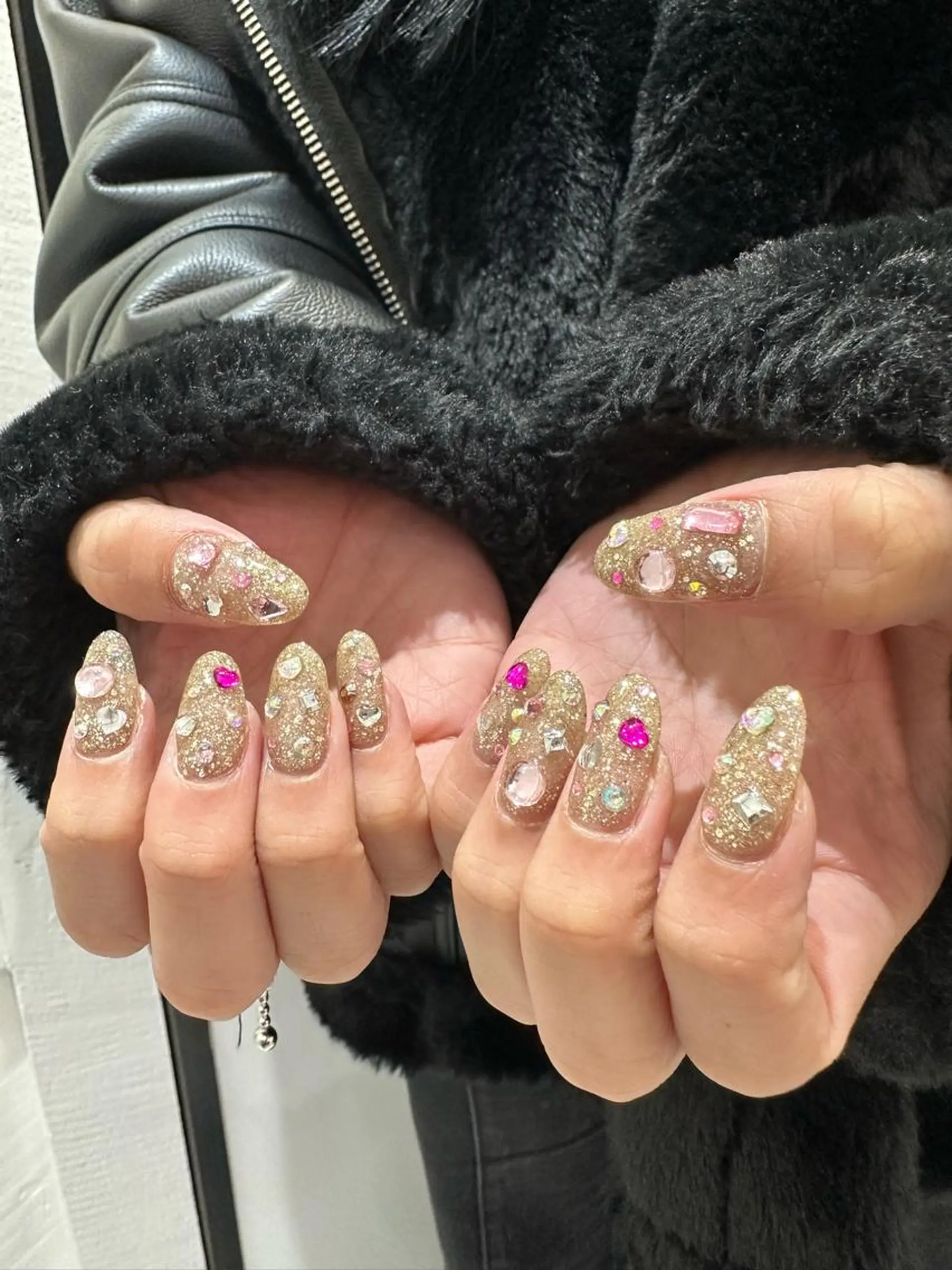 ネイル 個性派ネイル 🌼 ハルカ ♡の眉毛・アイブロウイメージ