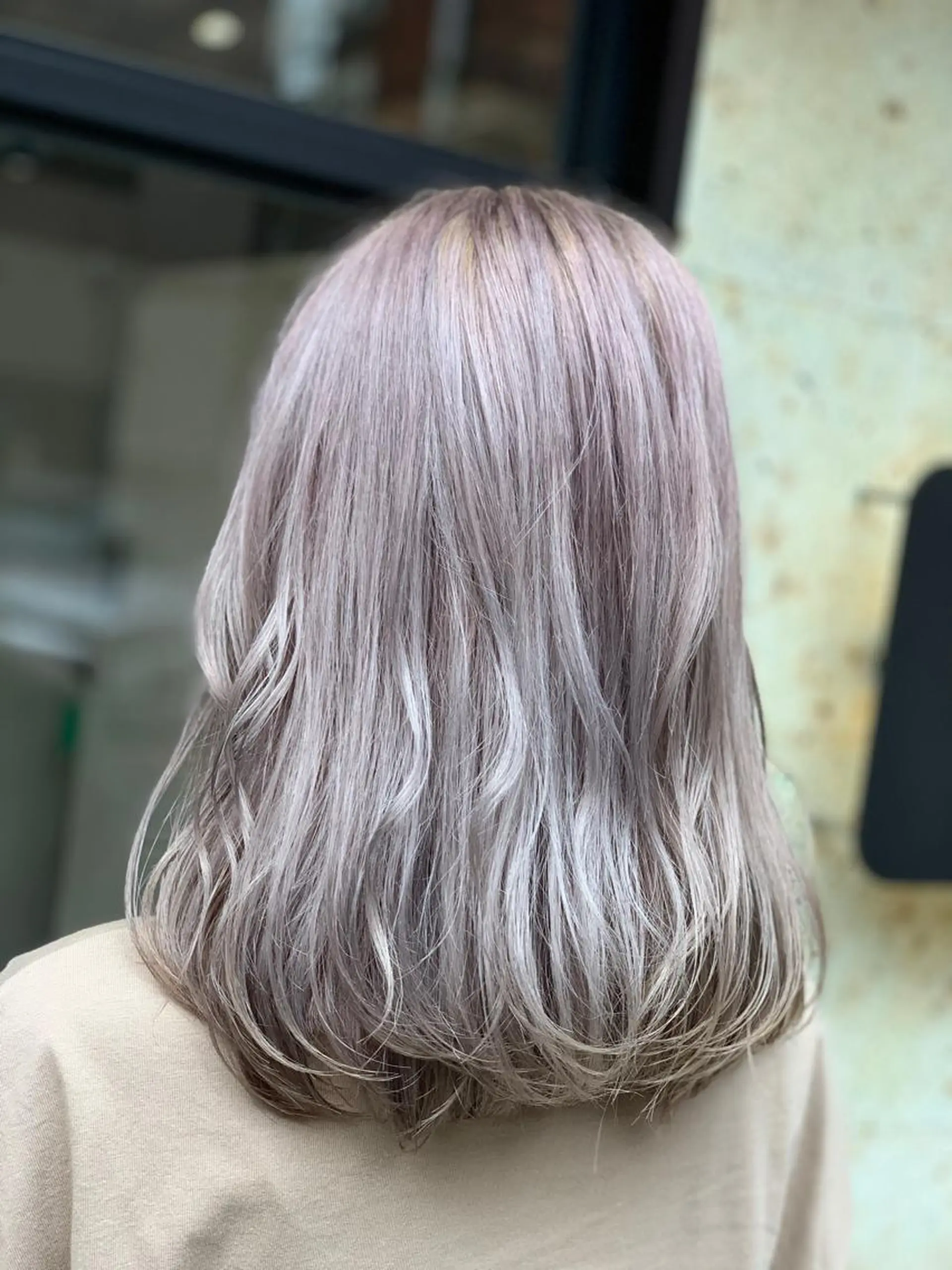 ミディアム カラー ヘアアレンジ 髪質改善×ハイトーン 中田啄也のヘアスタイル