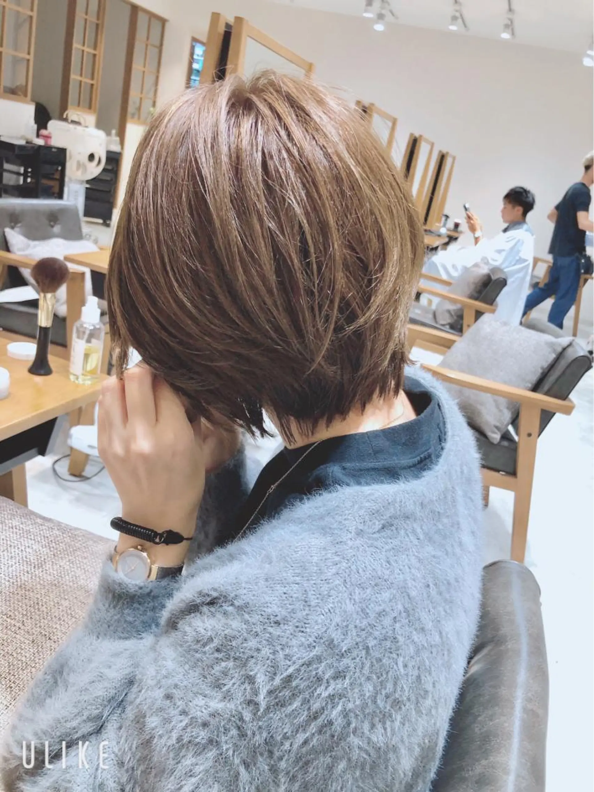 ショート カラー 🌟イメチェン美容師 🌟清水 大輝のヘアスタイル