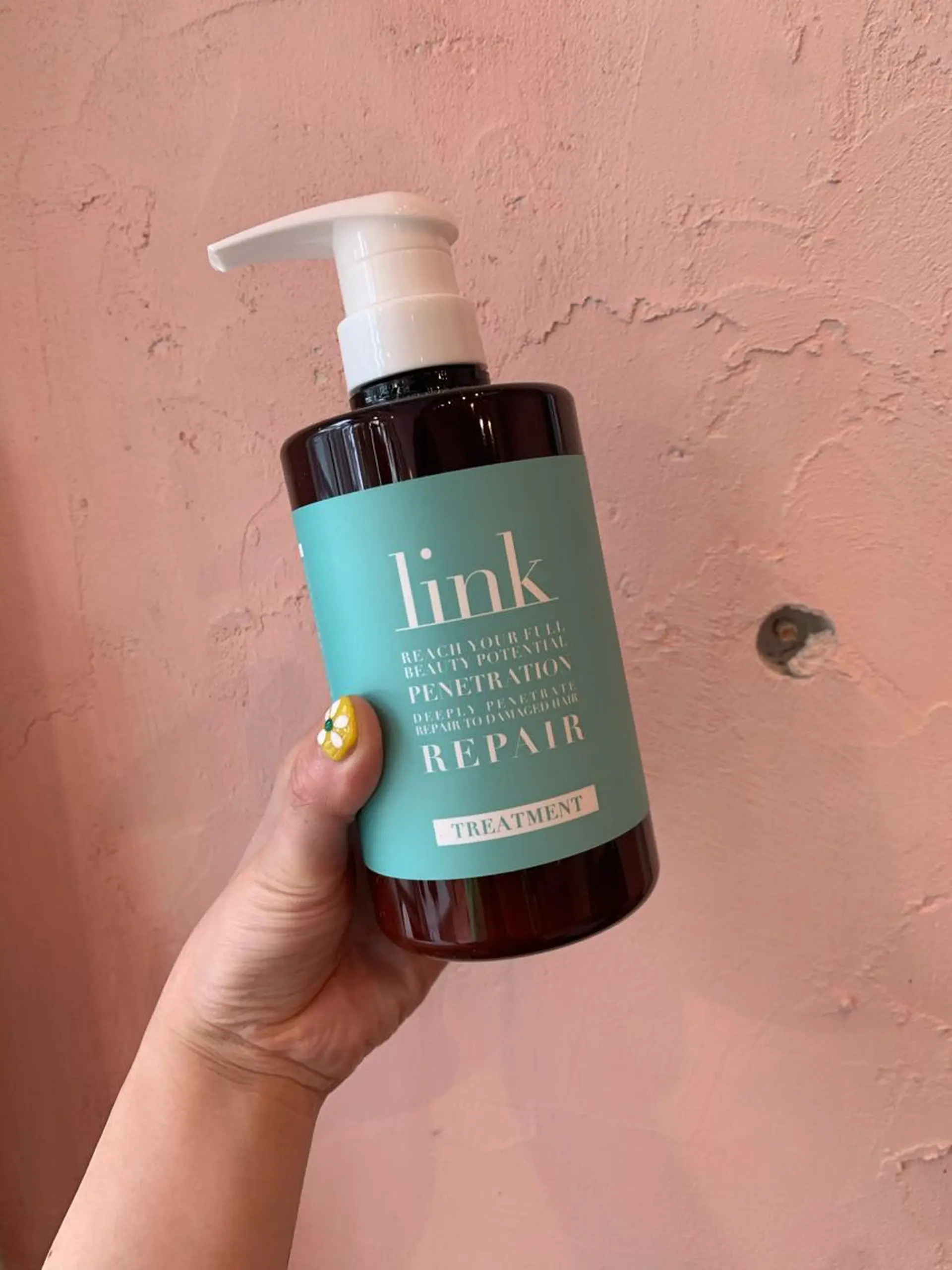 山嵜 かなのヘアスタイル