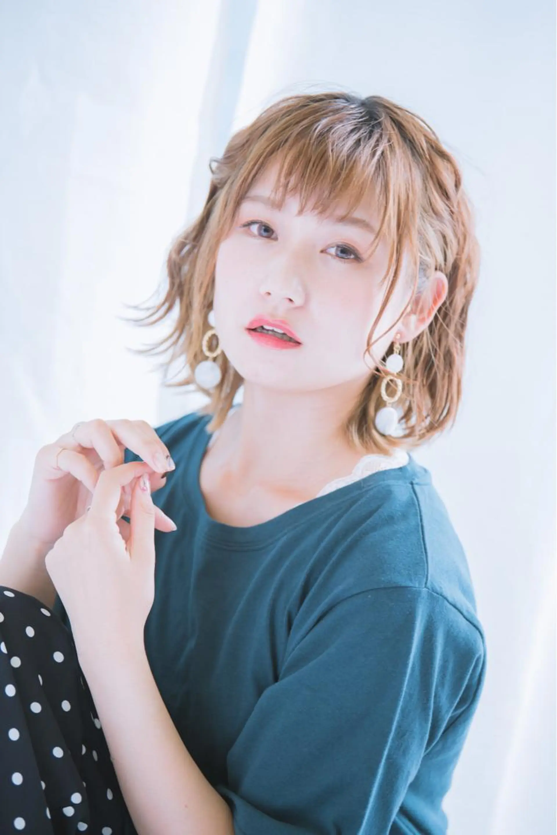 ミディアム 星 沙織のヘアスタイル