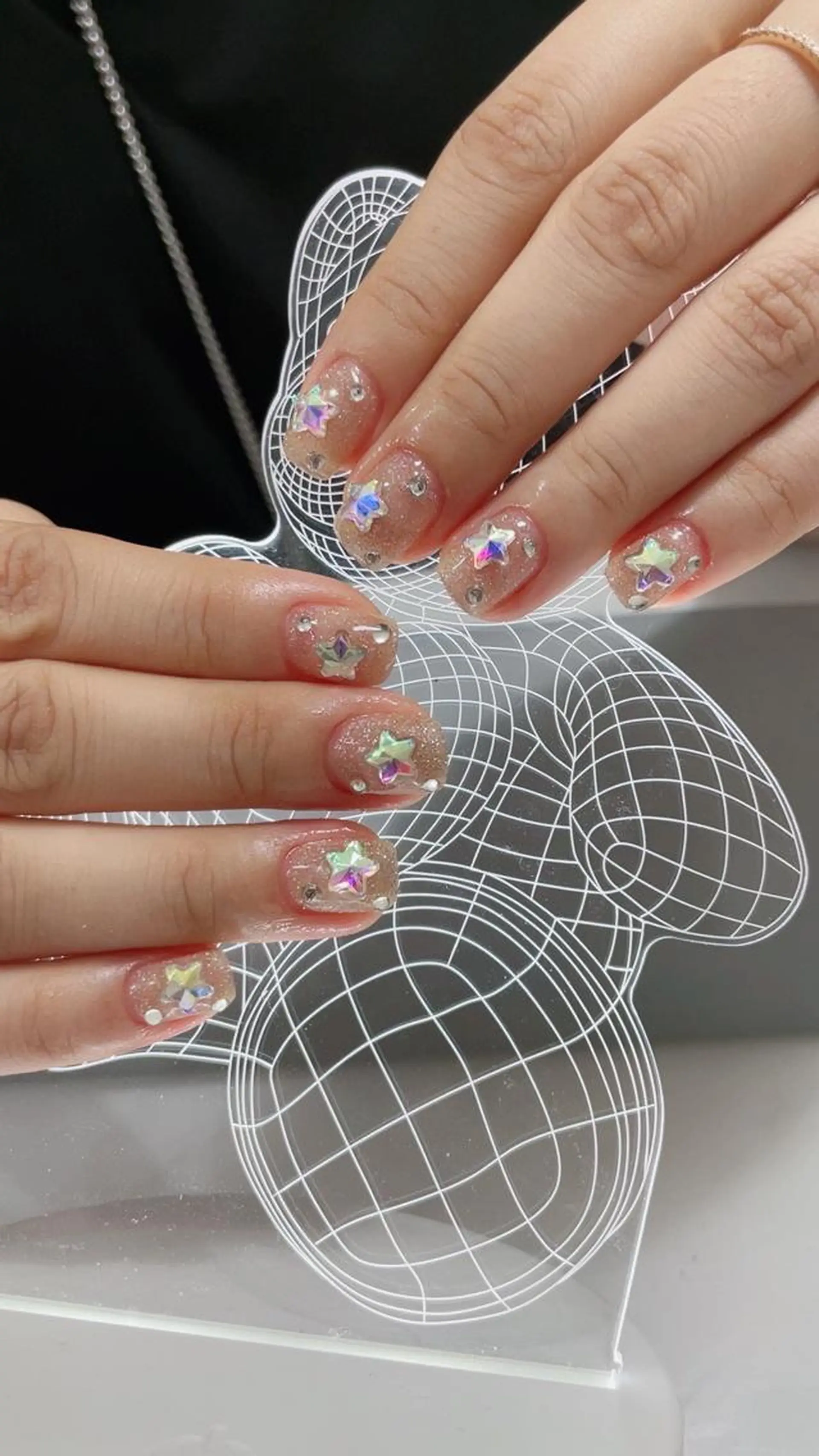 ネイル ハンドネイル AngelChris ビューティーサロンのネイルデザイン