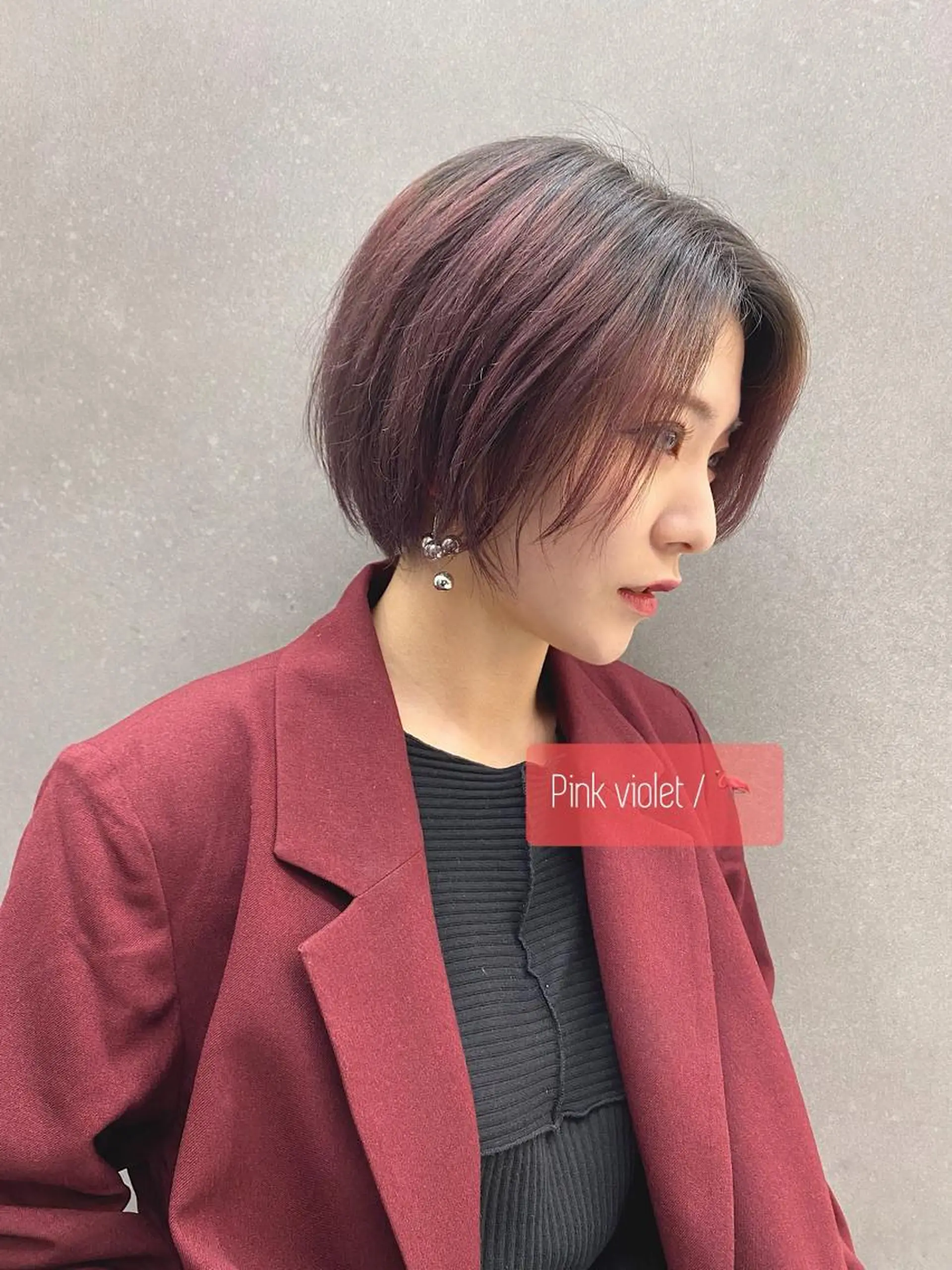 ショート カラー 韓国🇰🇷レイヤー カットオリーブカラーのヘアスタイル