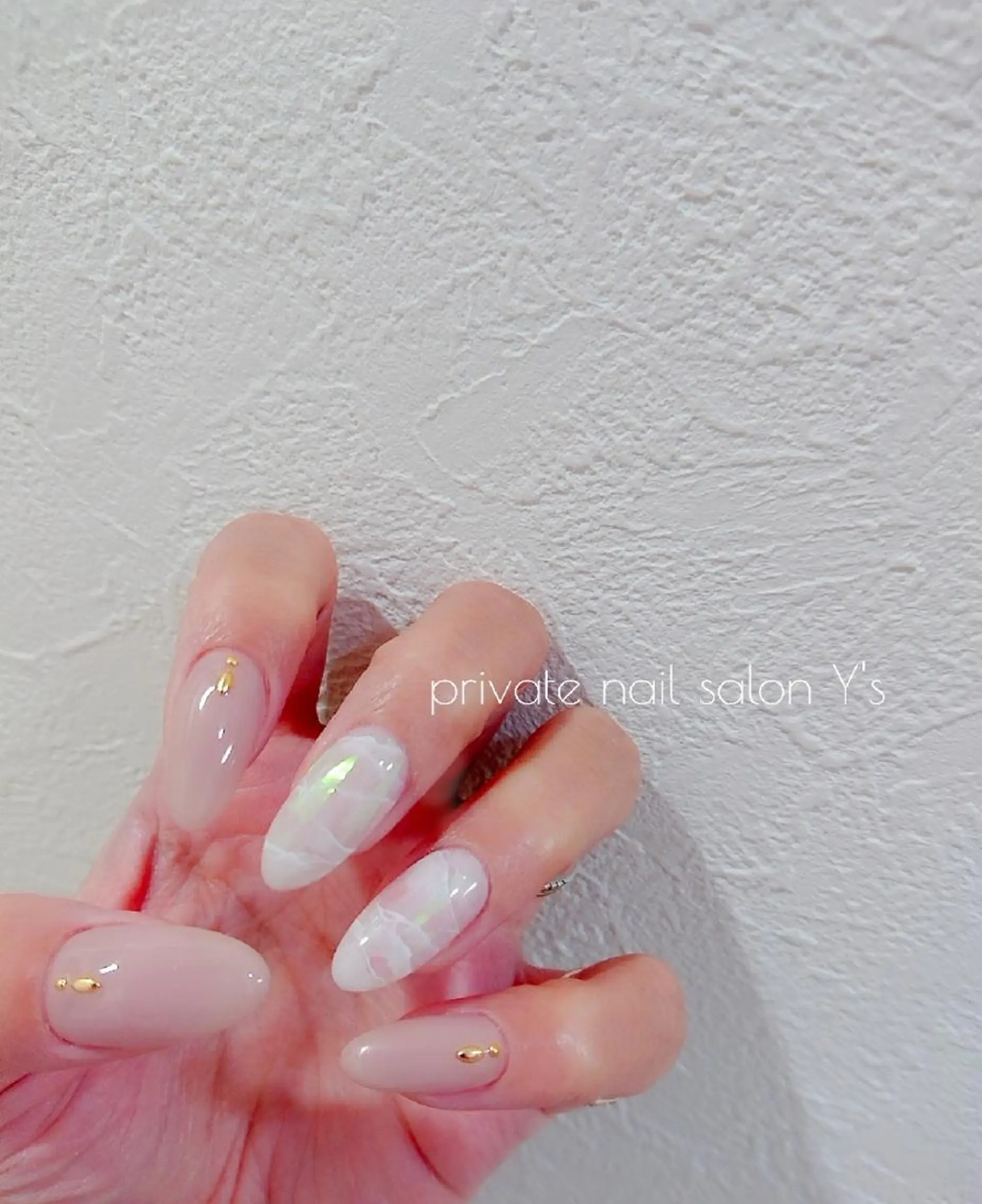 ネイル YUMI NAGAI  のネイルデザイン