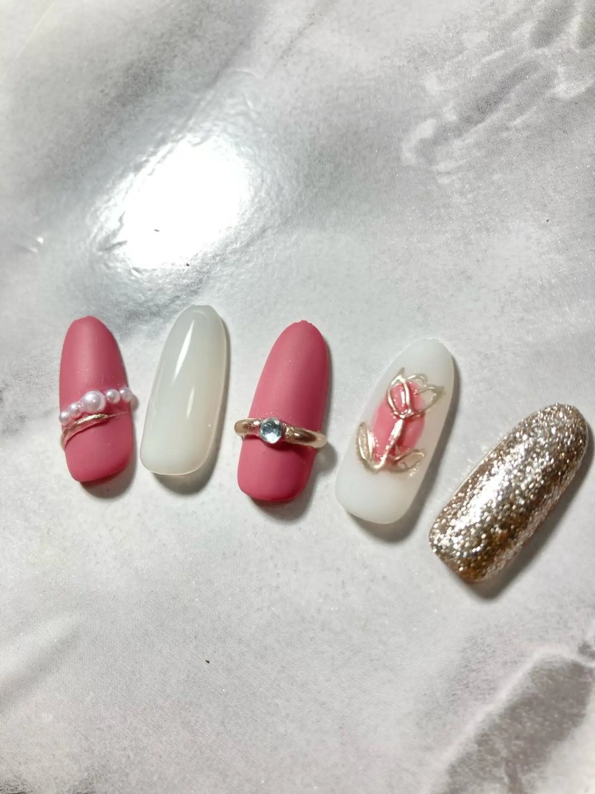 ネイル ネイルサロン D-glowのネイルデザイン