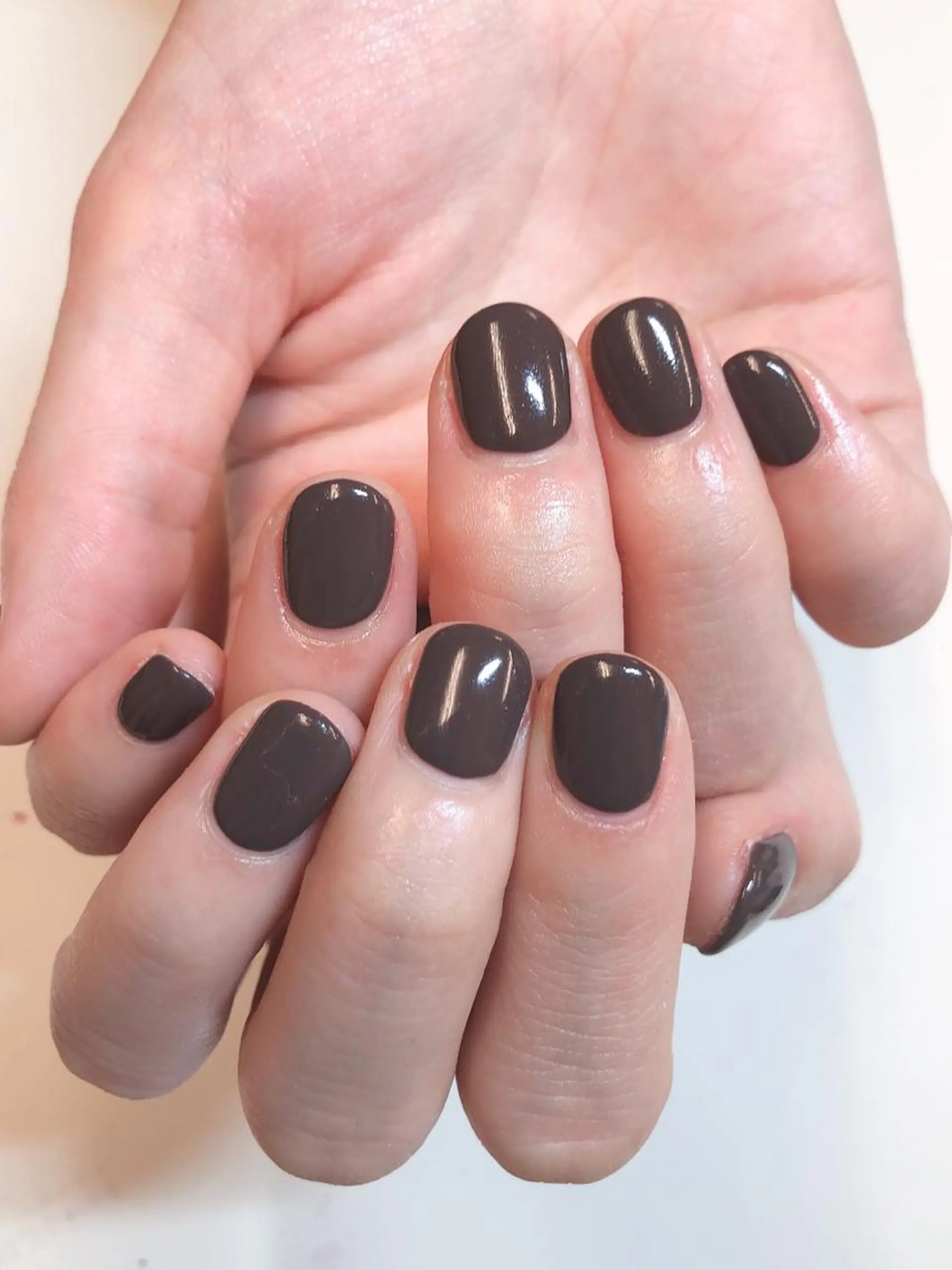 ネイル ワンカラーネイル KIREIE NAILSのネイルデザイン