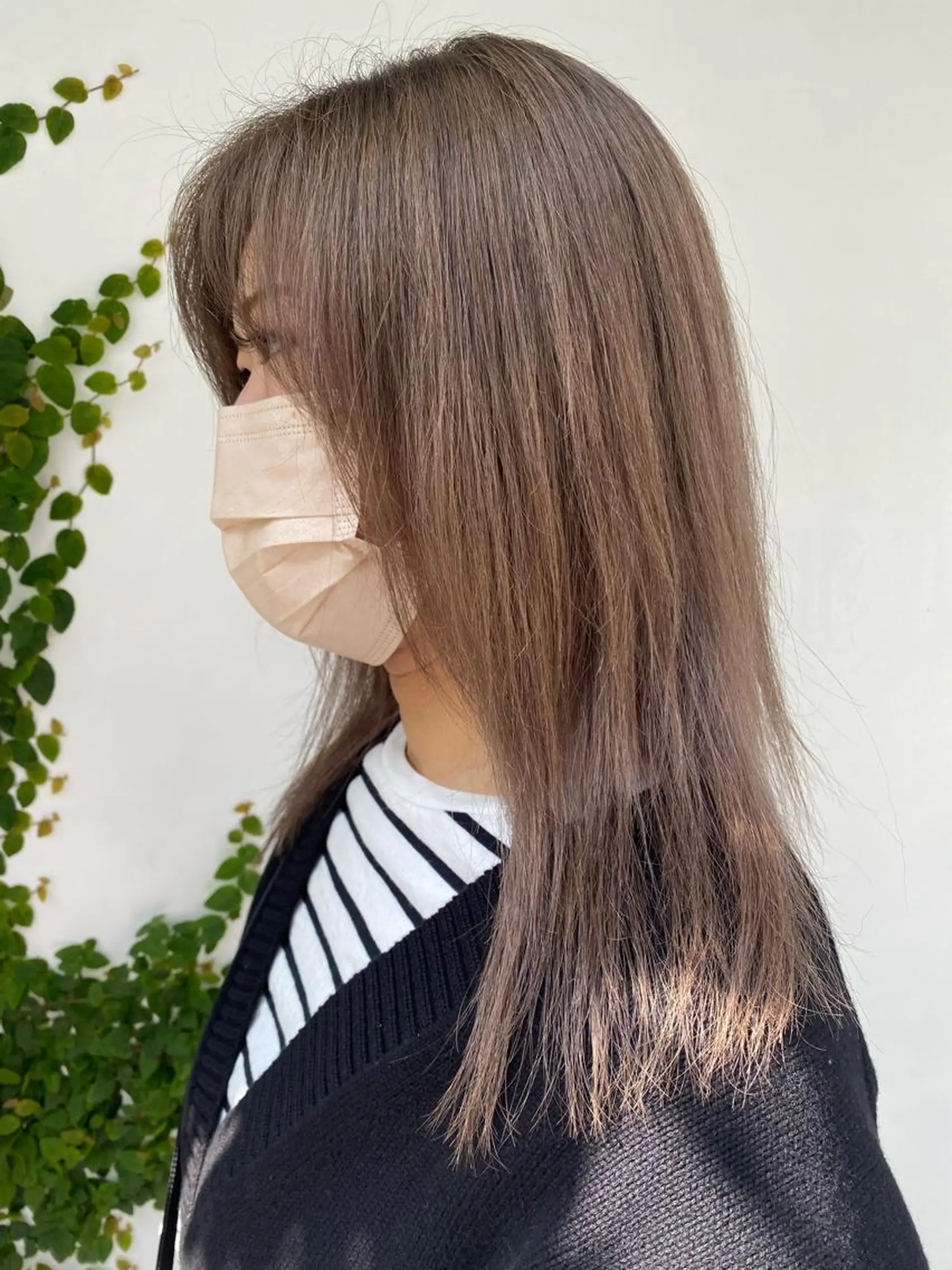 ミディアム カラー ベージュカラー ブリーチ NATSUKI😸 ‪✂︎‬南森町美容室のヘアスタイル