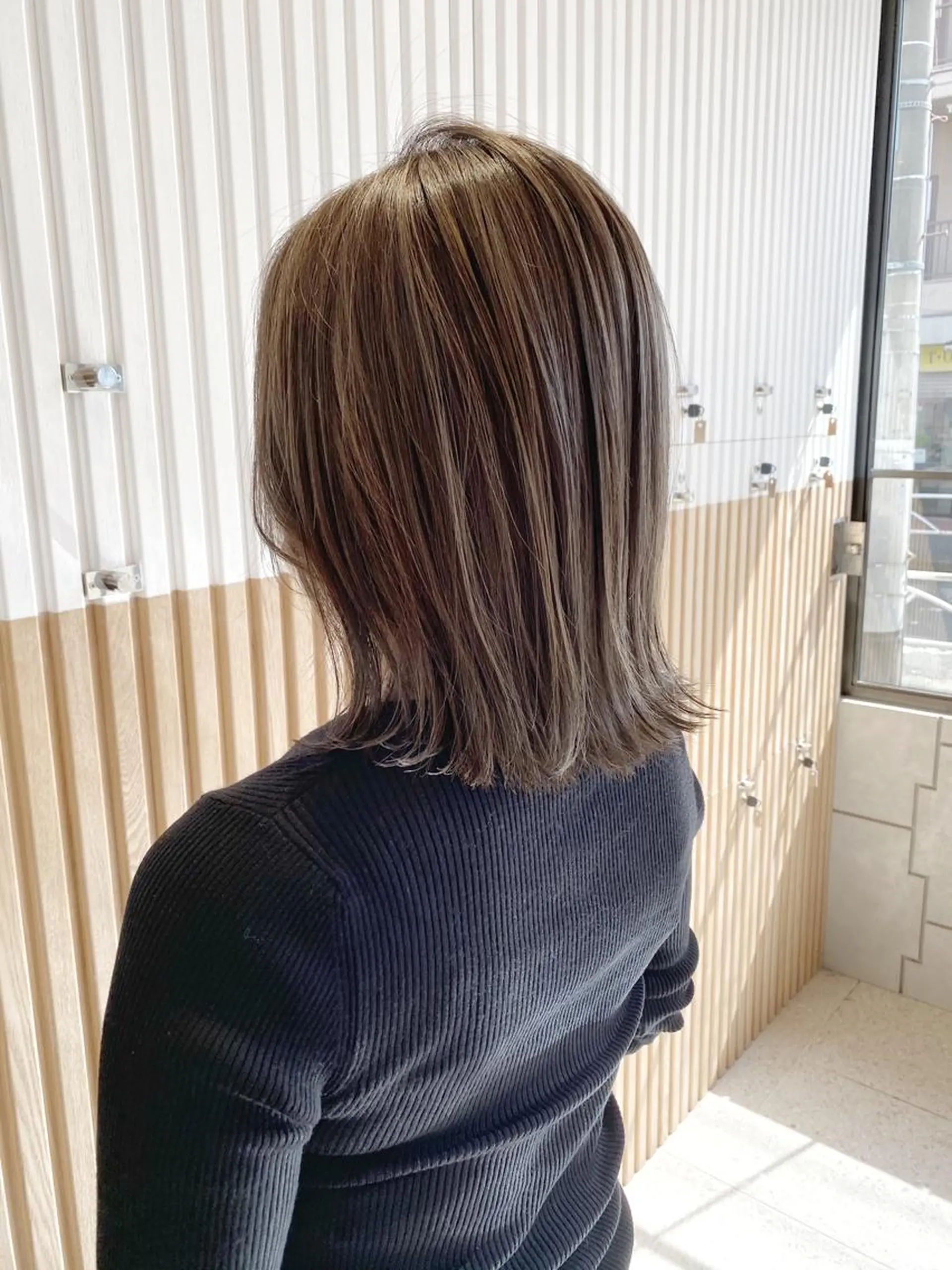 ミディアム カラー ベージュカラー ブリーチ ケアブリーチ 透明感カラー デザインカラー カット ヘアカラー ボブ/ハイトーン 福生Radix 下田のヘアスタイル