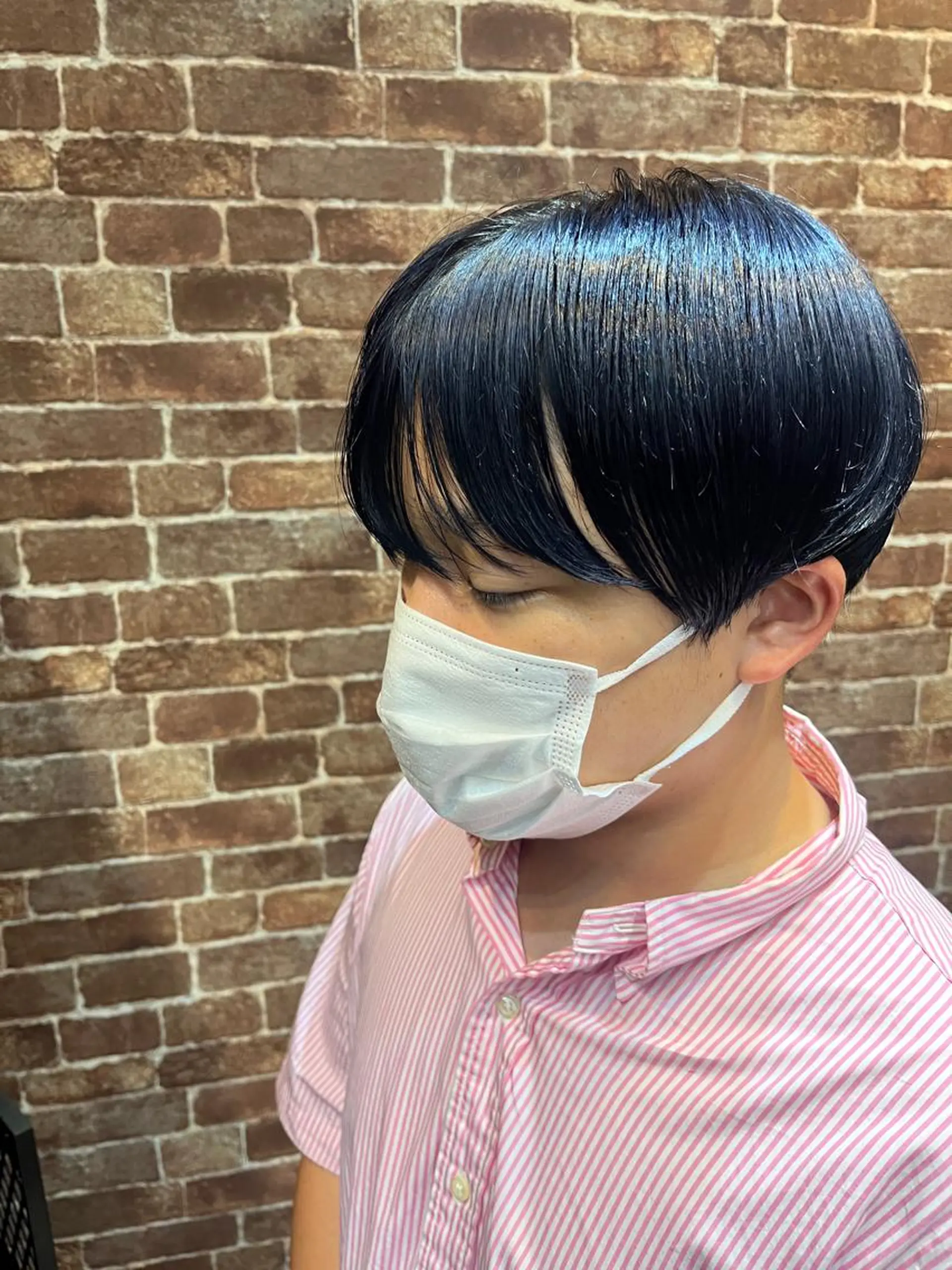 ミディアム カラー パーマ ヘアアレンジ メンズ キッズ ネイル マツエク・マツパ アイブロウ ミディアムパーマ メンズパーマ ブラウンカラー ケアカラー 透明感カラー 久木原 ゆりのヘアスタイル