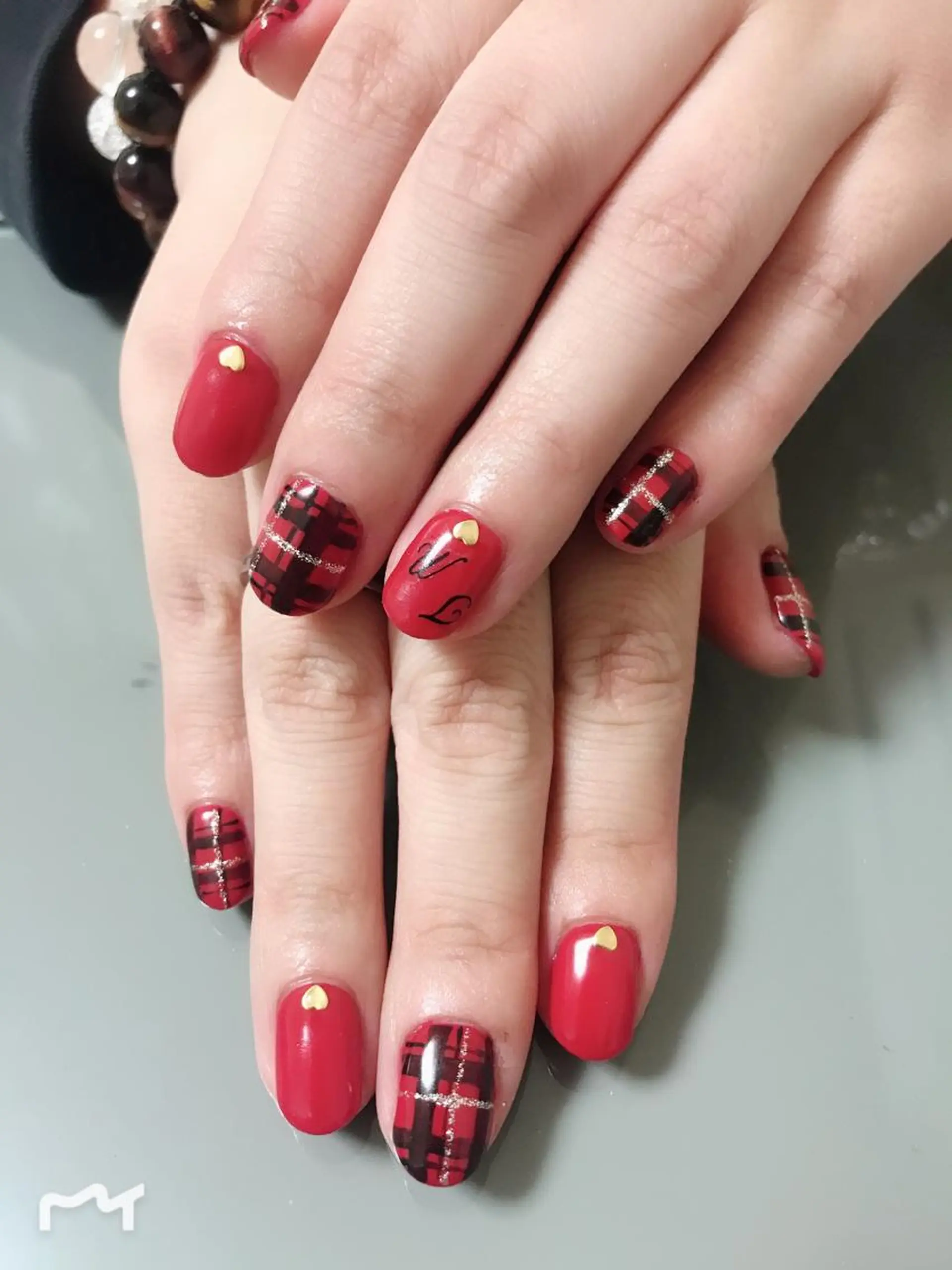 ネイル 赤色 ハンドネイル Masuko Yasukaのネイルデザイン