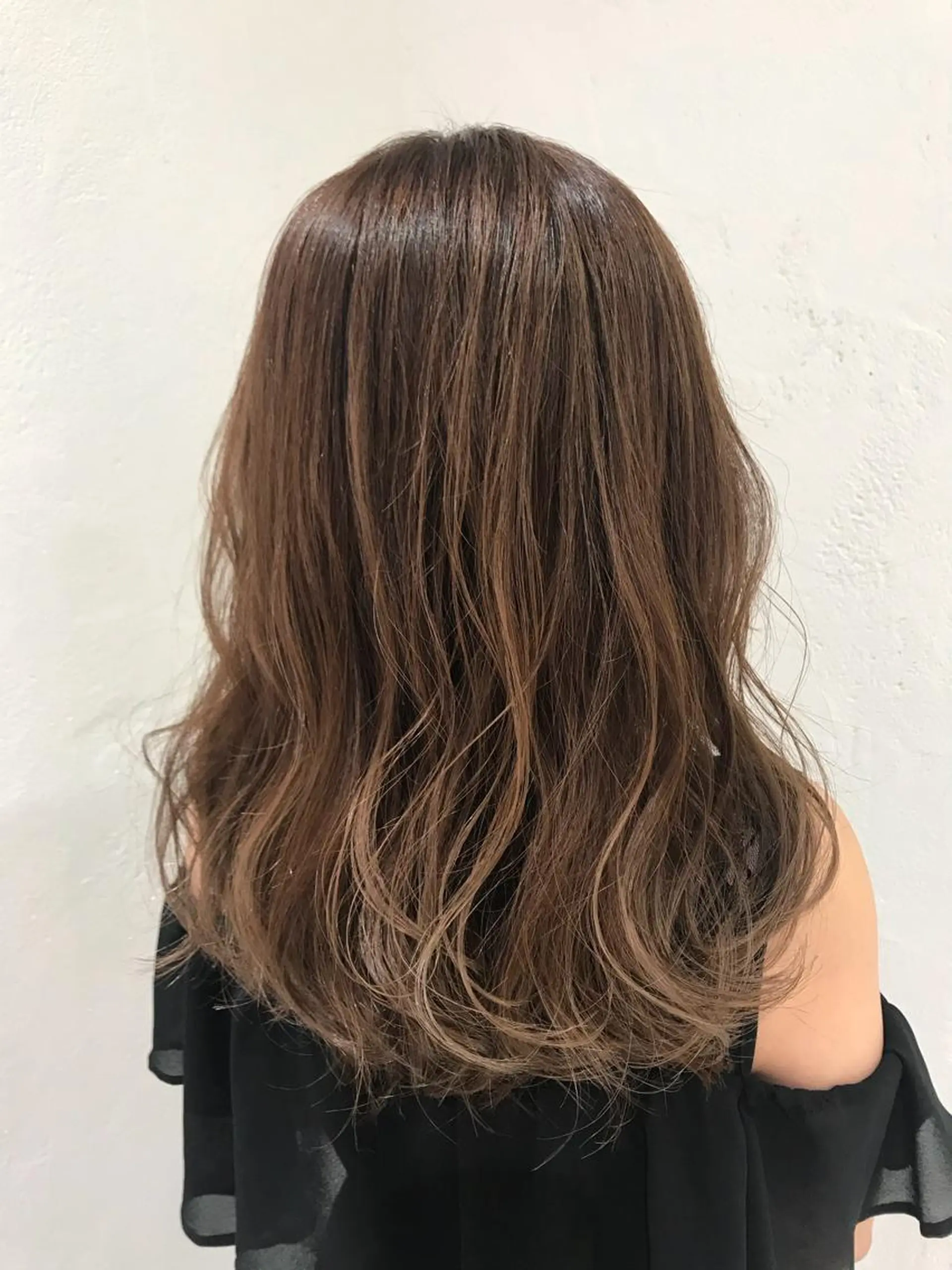 ロング カラー マツエク・マツパ 韓国ヘア🇰🇷/ レイヤーカット✂︎のヘアスタイル