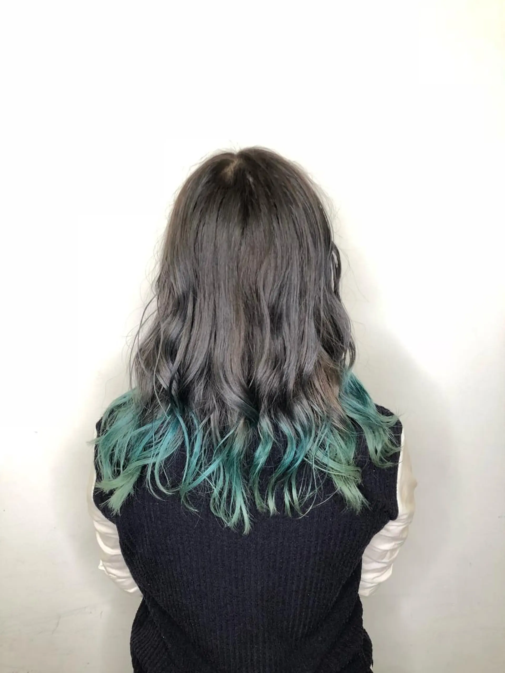 セミロング カラー brace今里店店長 加井直樹のヘアスタイル