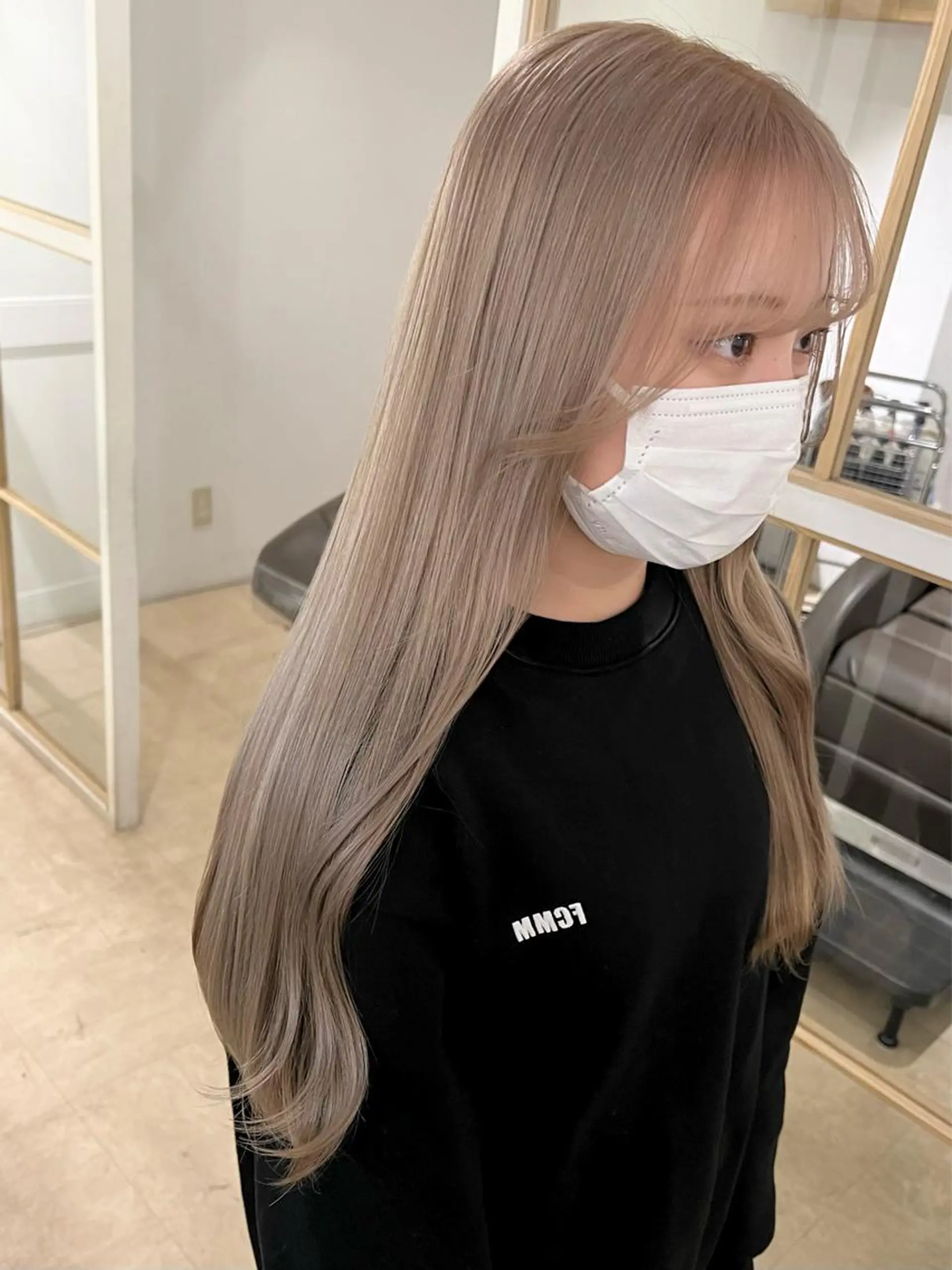 ロング カラー ベージュカラー ハイトーンカラー sio.nail&eyebrow salon shimokitazawa2号店所属・nailist mana𖤐´-のネイルデザイン