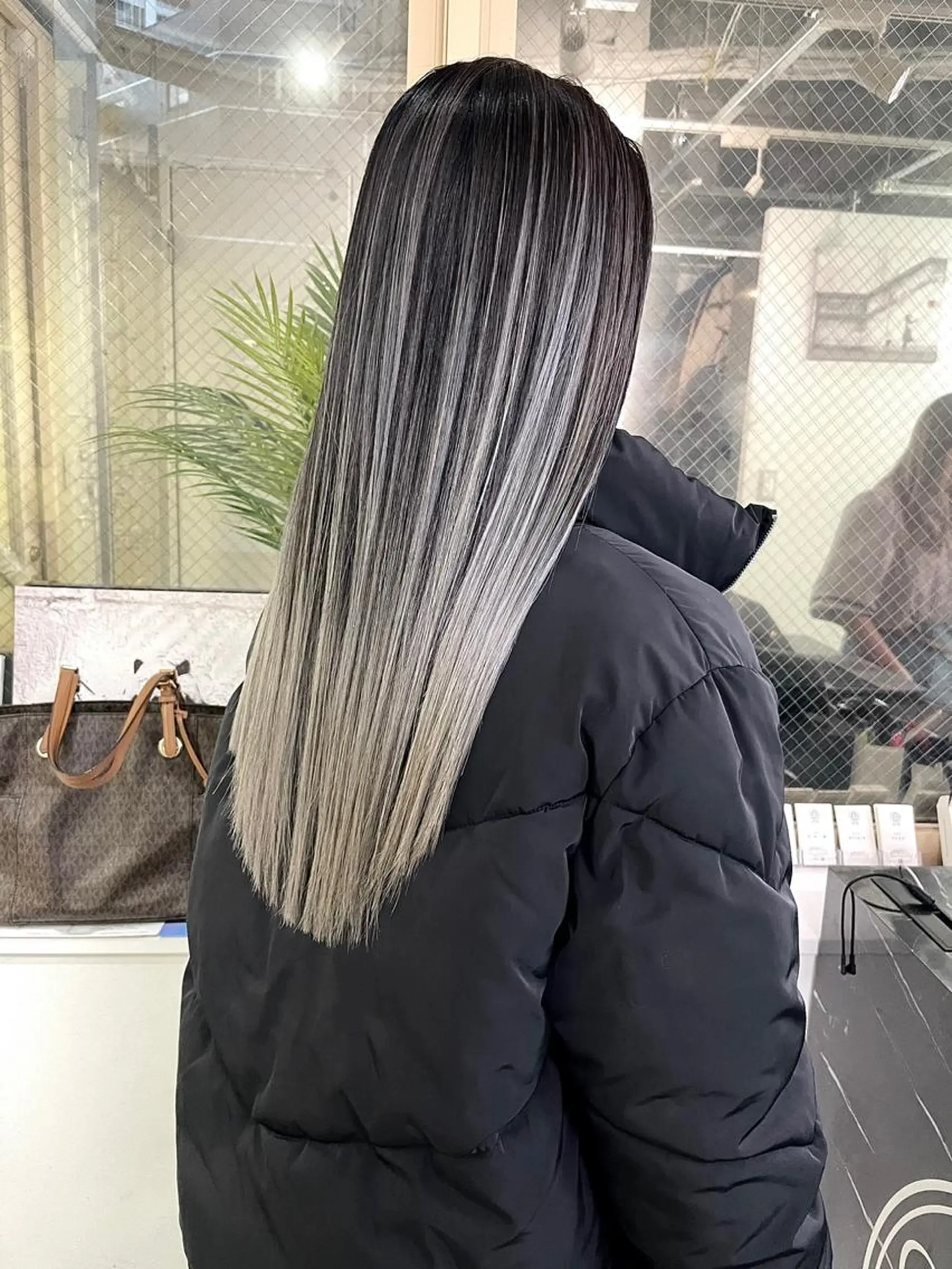 ロング カラー 糸川 伸樹のヘアスタイル