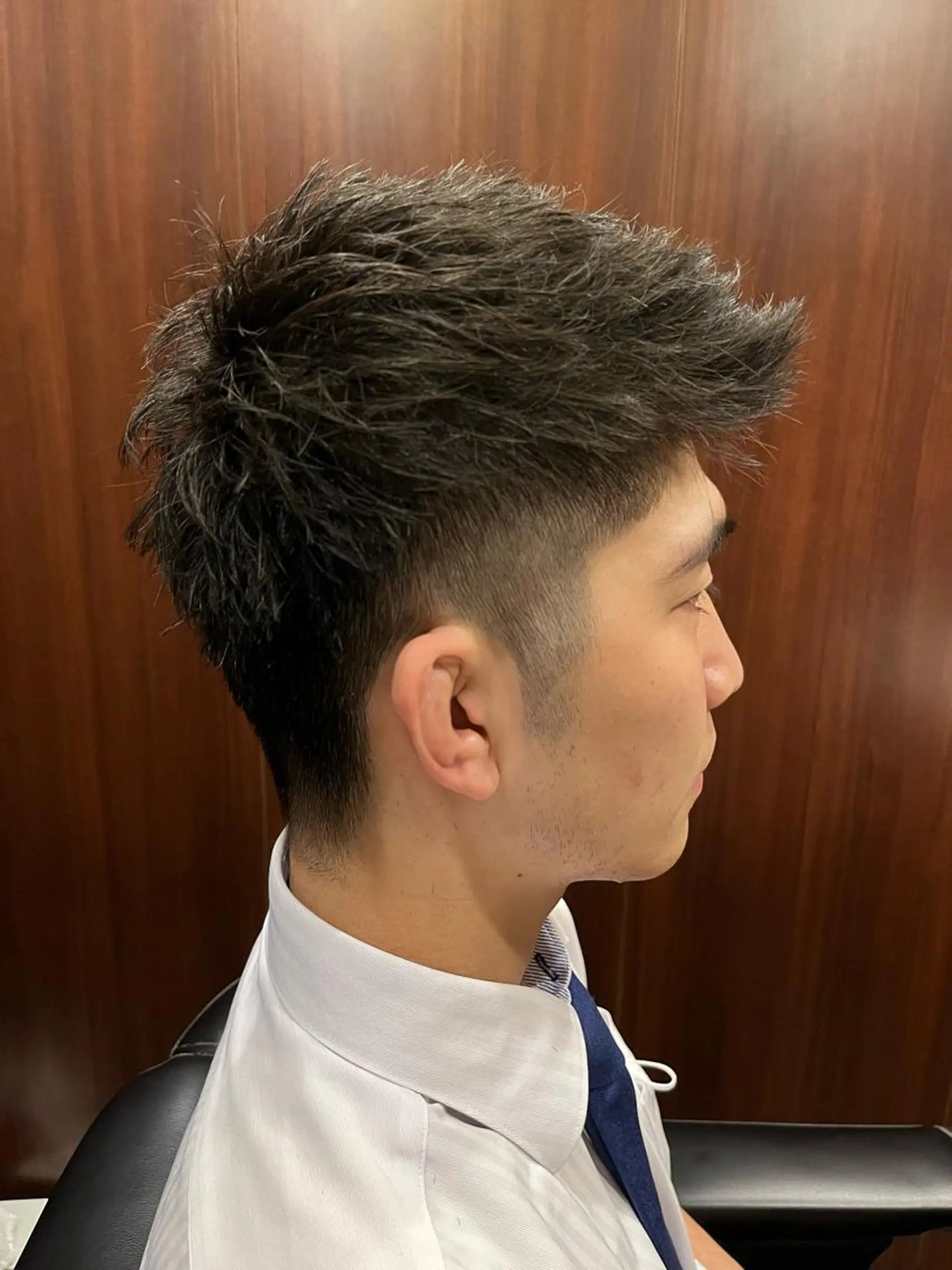 ショート メンズ ツーブロック 刈り上げ 工藤 千織のヘアスタイル