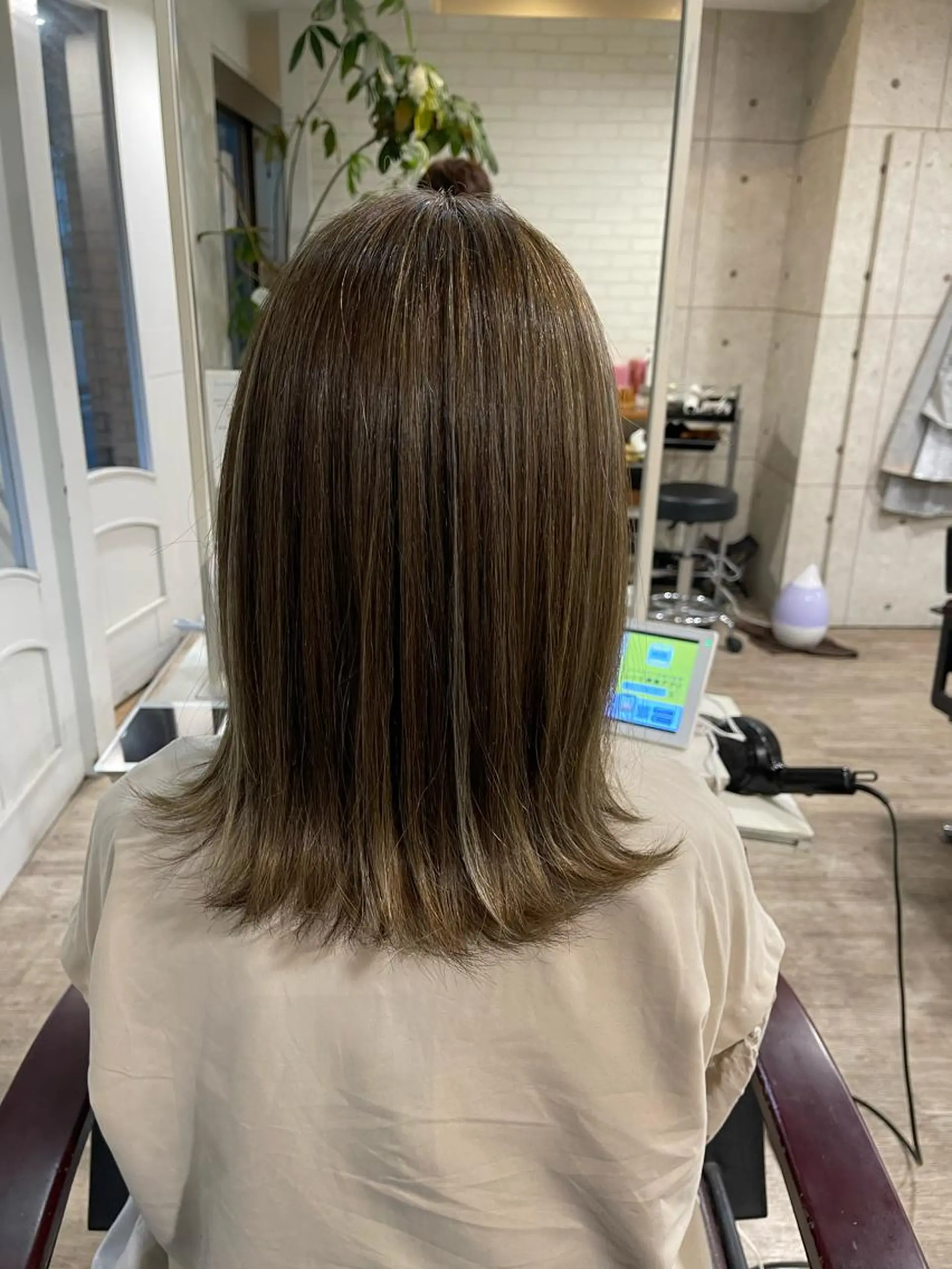 ミディアム miki 🦎のヘアスタイル