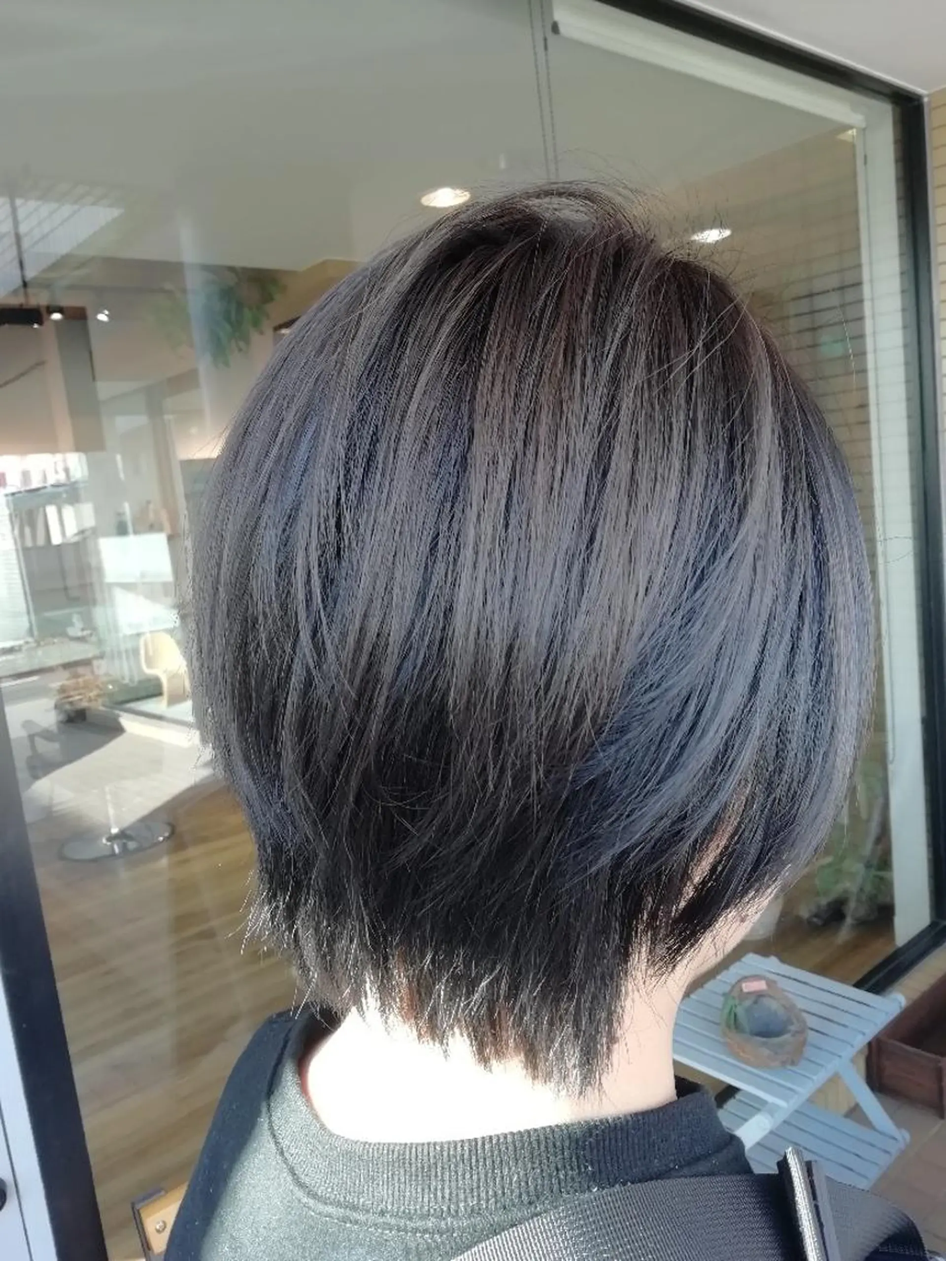 カラー ブルーカラー ブルージュ 堀 望美のヘアスタイル