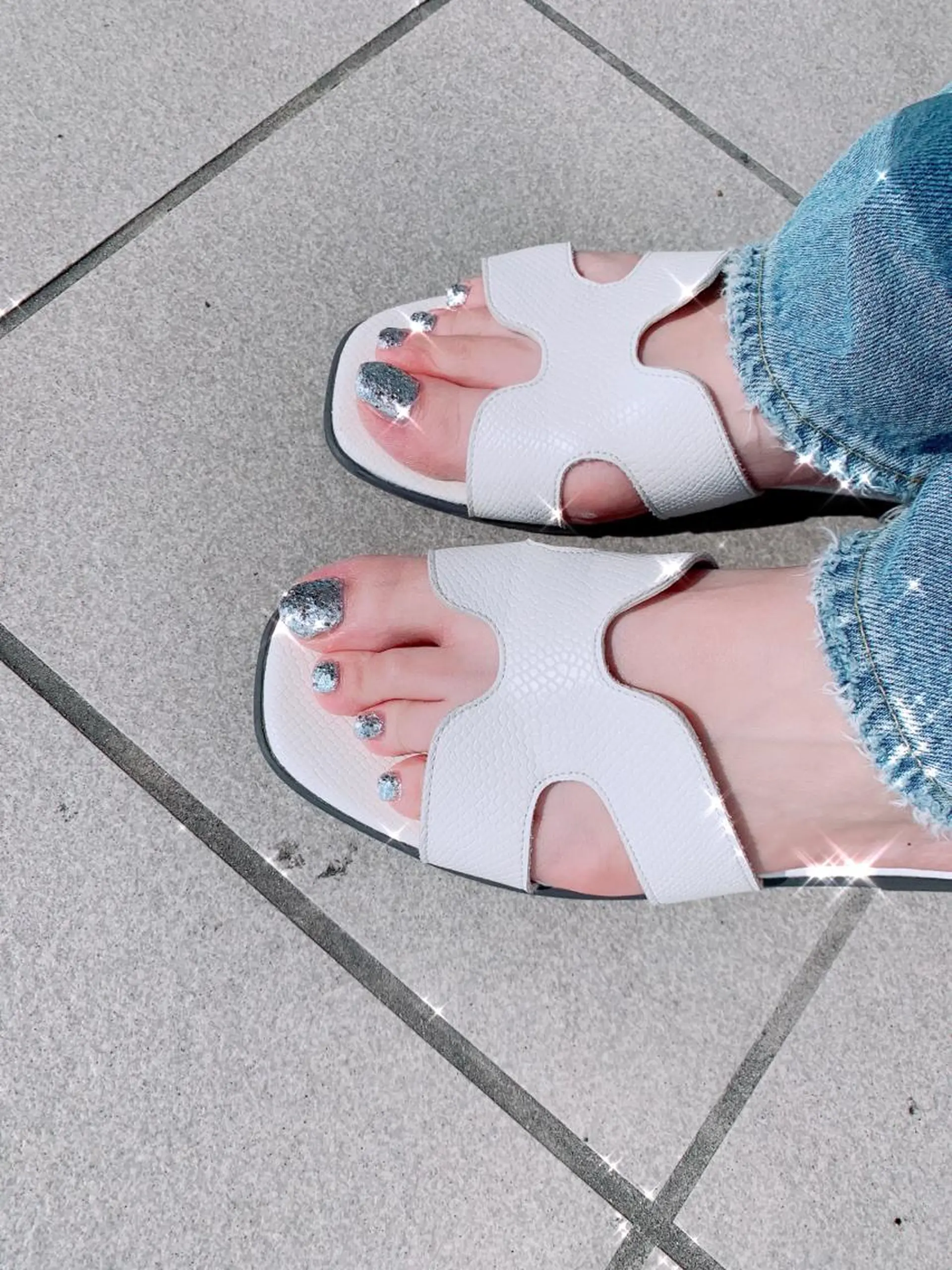 ネイル ラメ(グリッター) ワンカラーネイル シルバー 痩身/脱毛/ネイル HARUKAのエステ・リラクイメージ