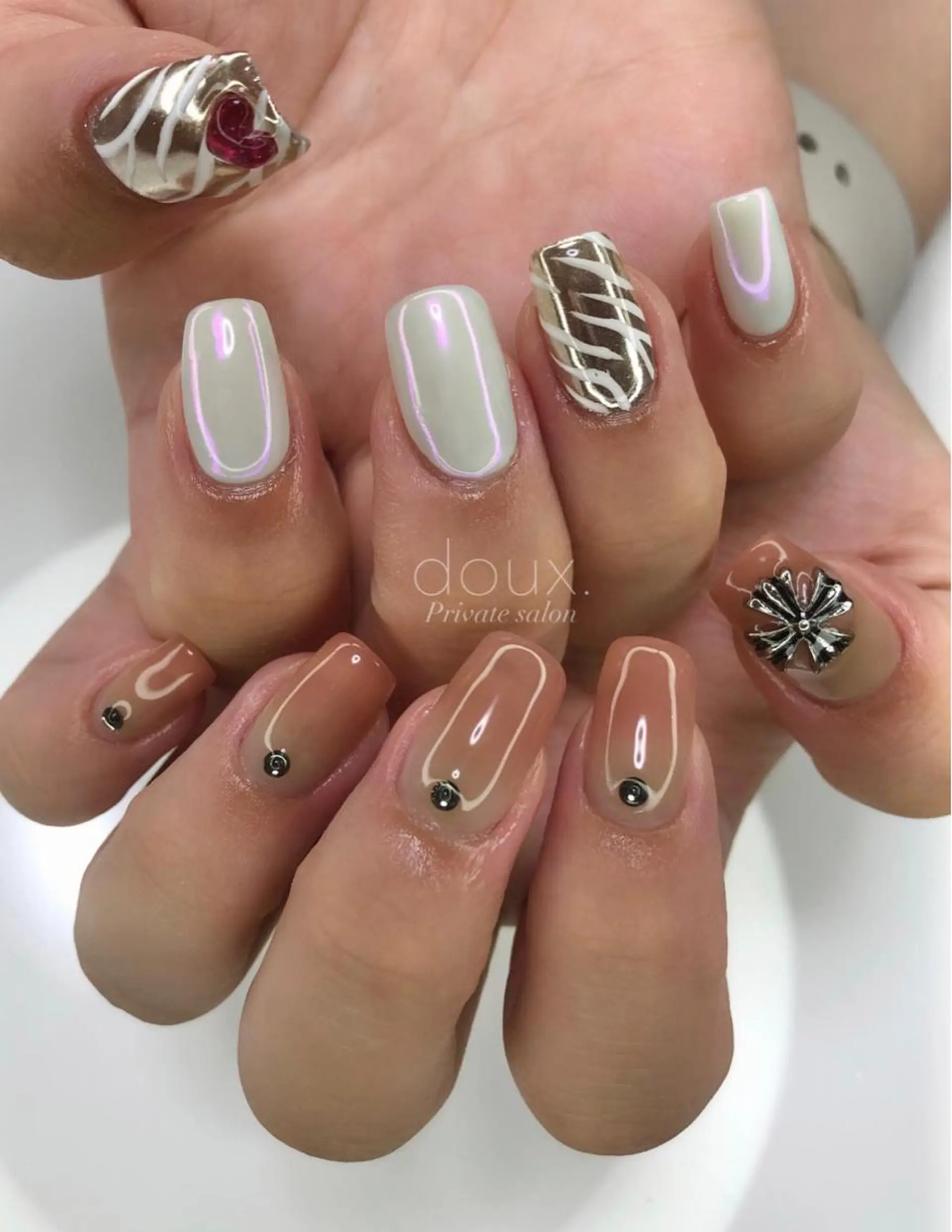 ネイル 韓国ネイル 持ち込み ニュアンスネイル シンプルネイル ワンホンネイル ハンドネイル doux. nailのネイルデザイン