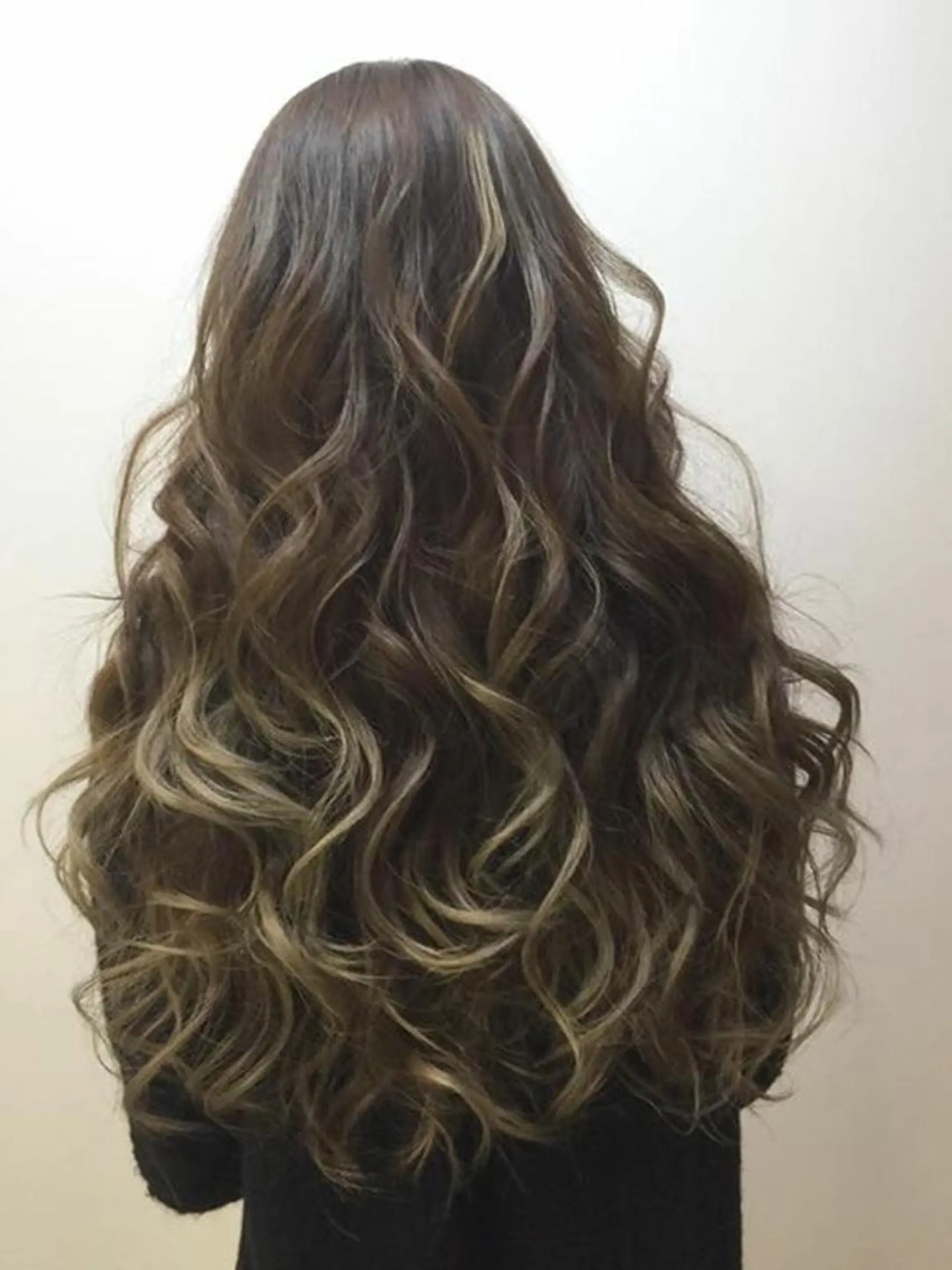 ロング カラー パーマ ヘアアレンジ ネイル マツエク・マツパ 吉川 宙翔のヘアスタイル