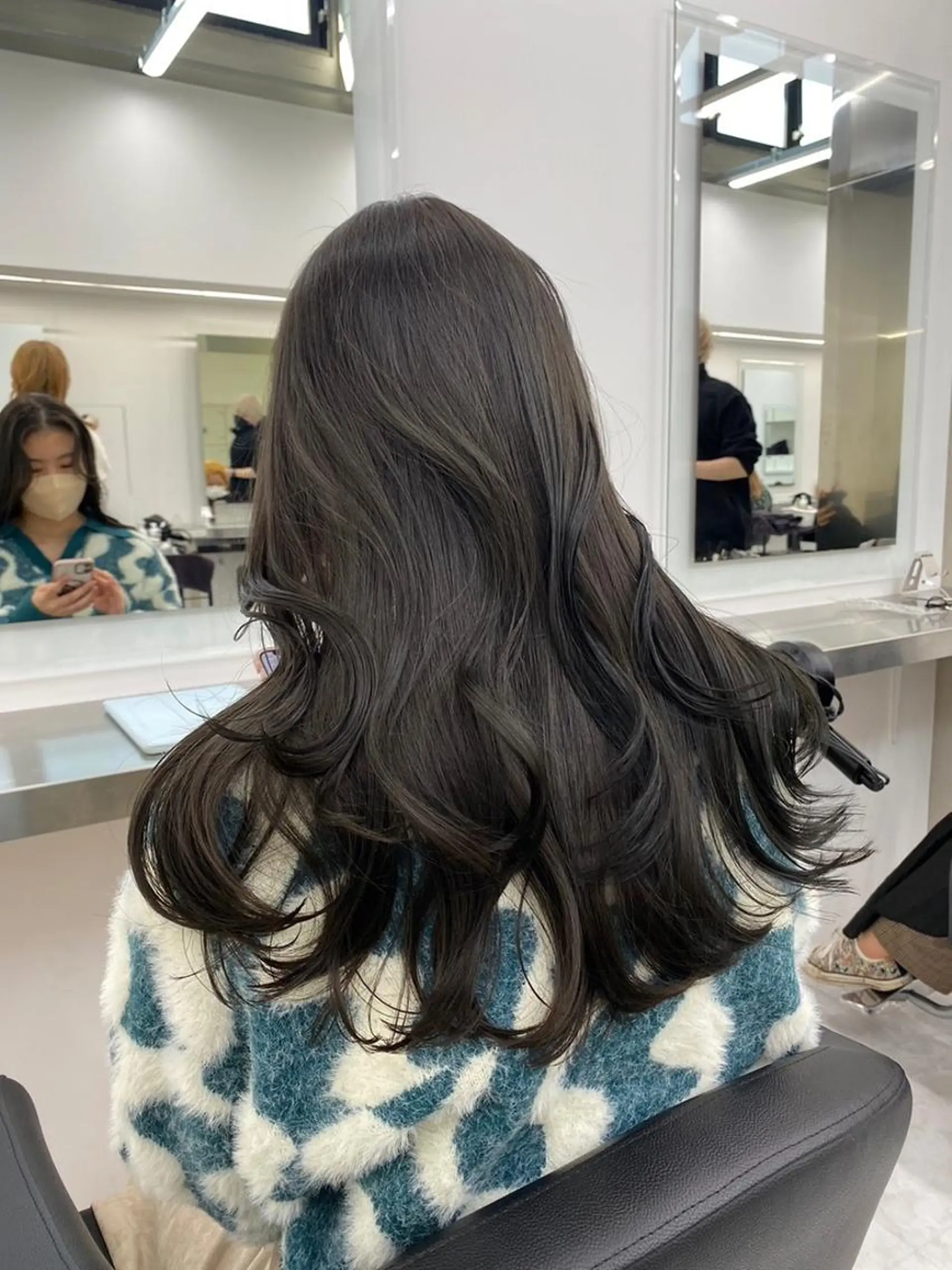 カラー 🪞【公式】表参道 🪞knot🪞のヘアスタイル