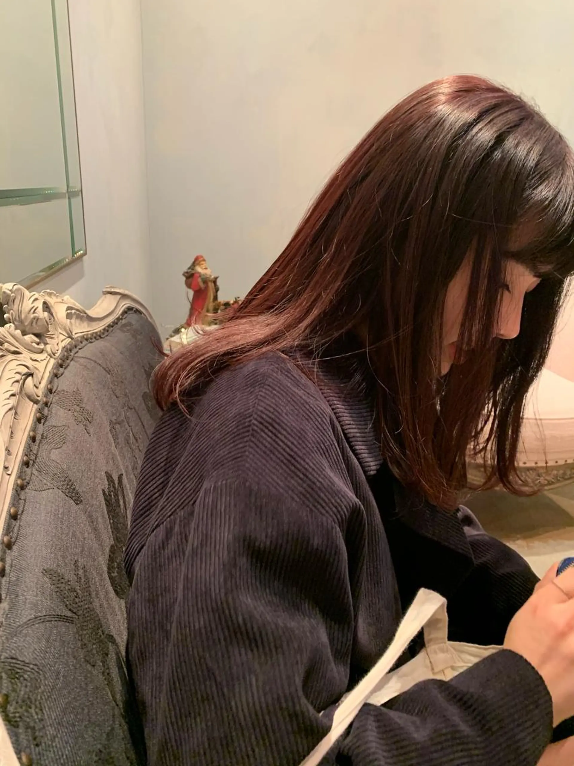ロング カット トリートメント SAKINO. ベージュカラーのヘアスタイル