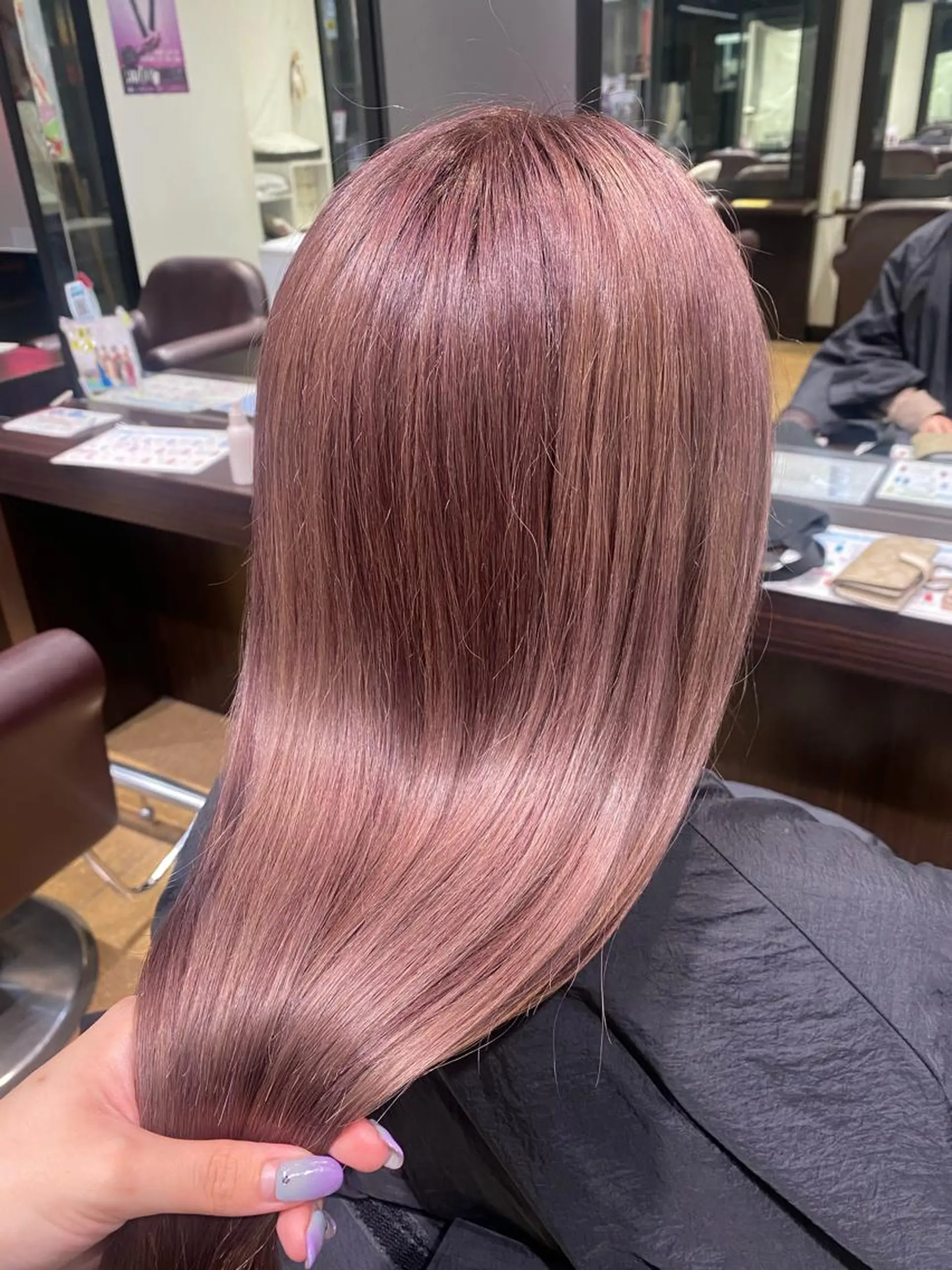 ロング カラー ピンクカラー 髪質改善 ∴Sanae. ∴ トータルビューティーのマツエク・マツパデザイン