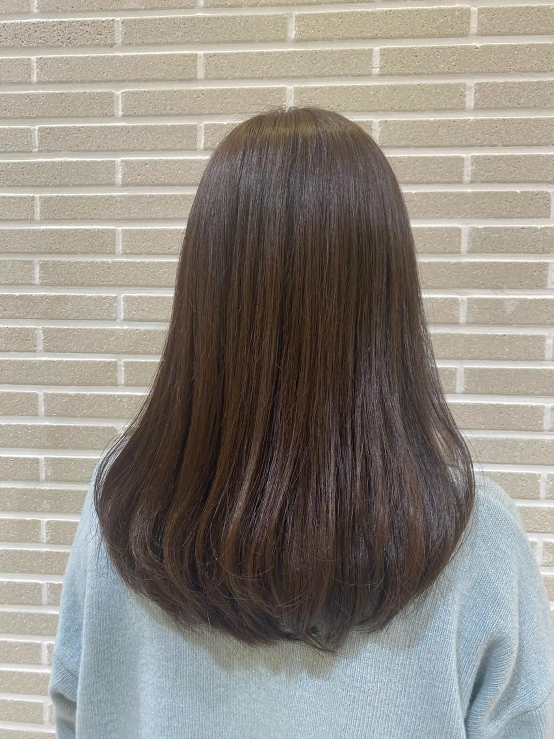 セミロング カラー カット トリートメント 植田 菜月のヘアスタイル