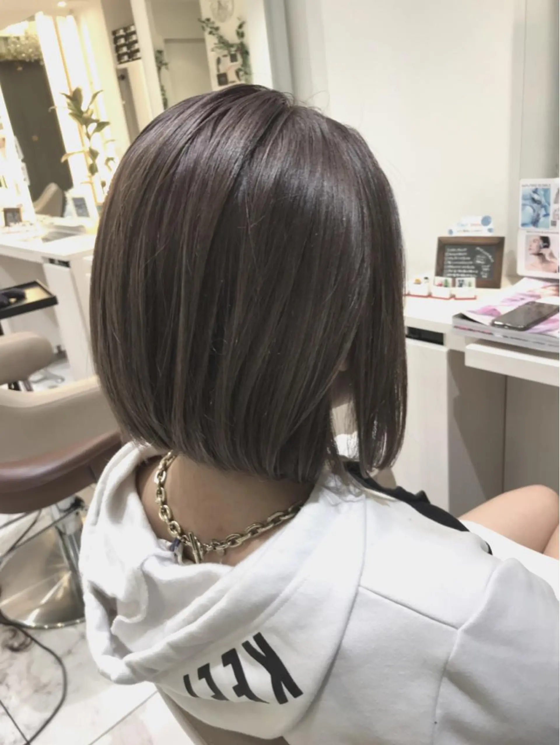 ショート カラー 透明感カラー グレージュ 山崎俊輔/髪質改善 /バレイヤージュのヘアスタイル