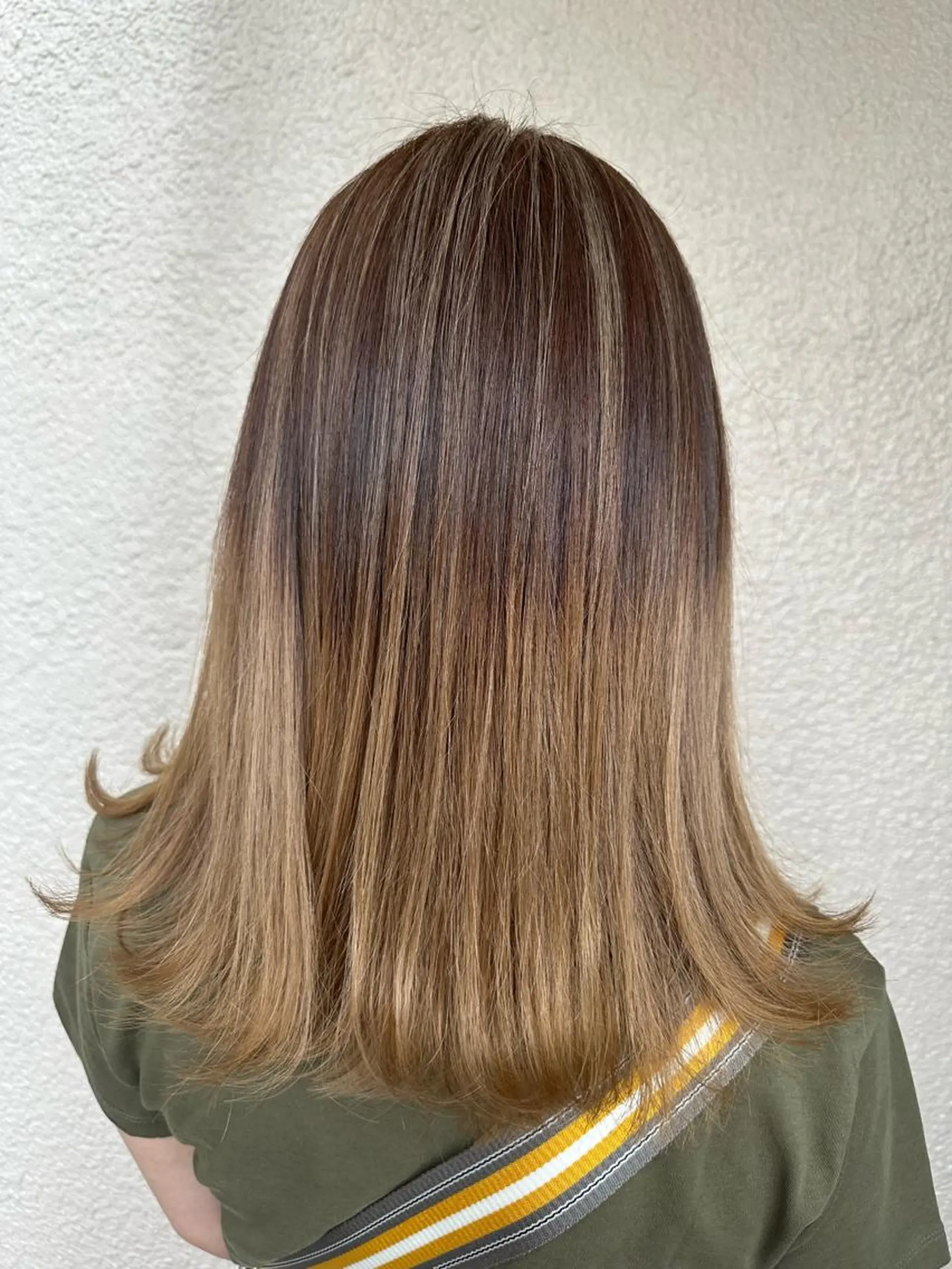 セミロング ハイライト レイヤーカット カット ヘアカラー トリートメント ダブルカラー/透明感 /髪質改善/MAHOのヘアスタイル