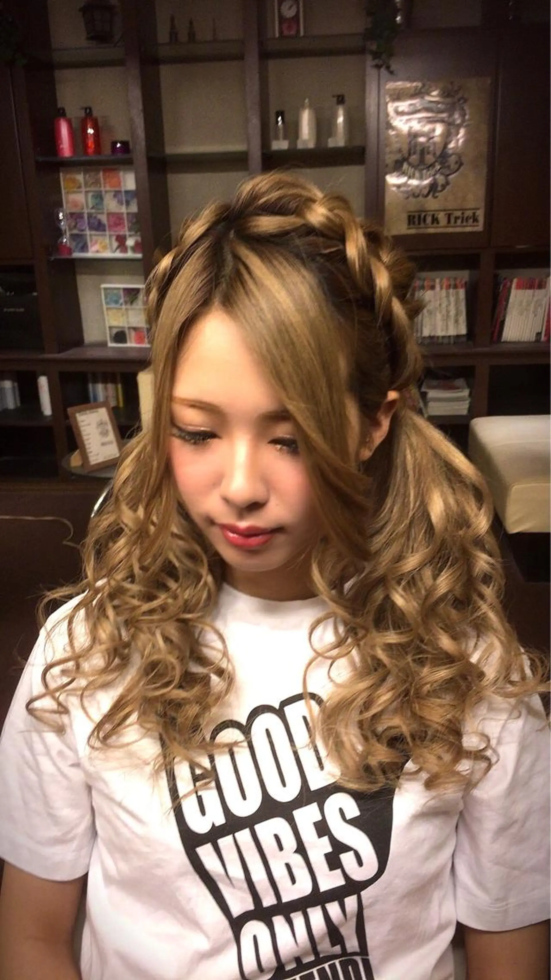 ロング ヘアアレンジ セット&メイク RICK trickのヘアスタイル