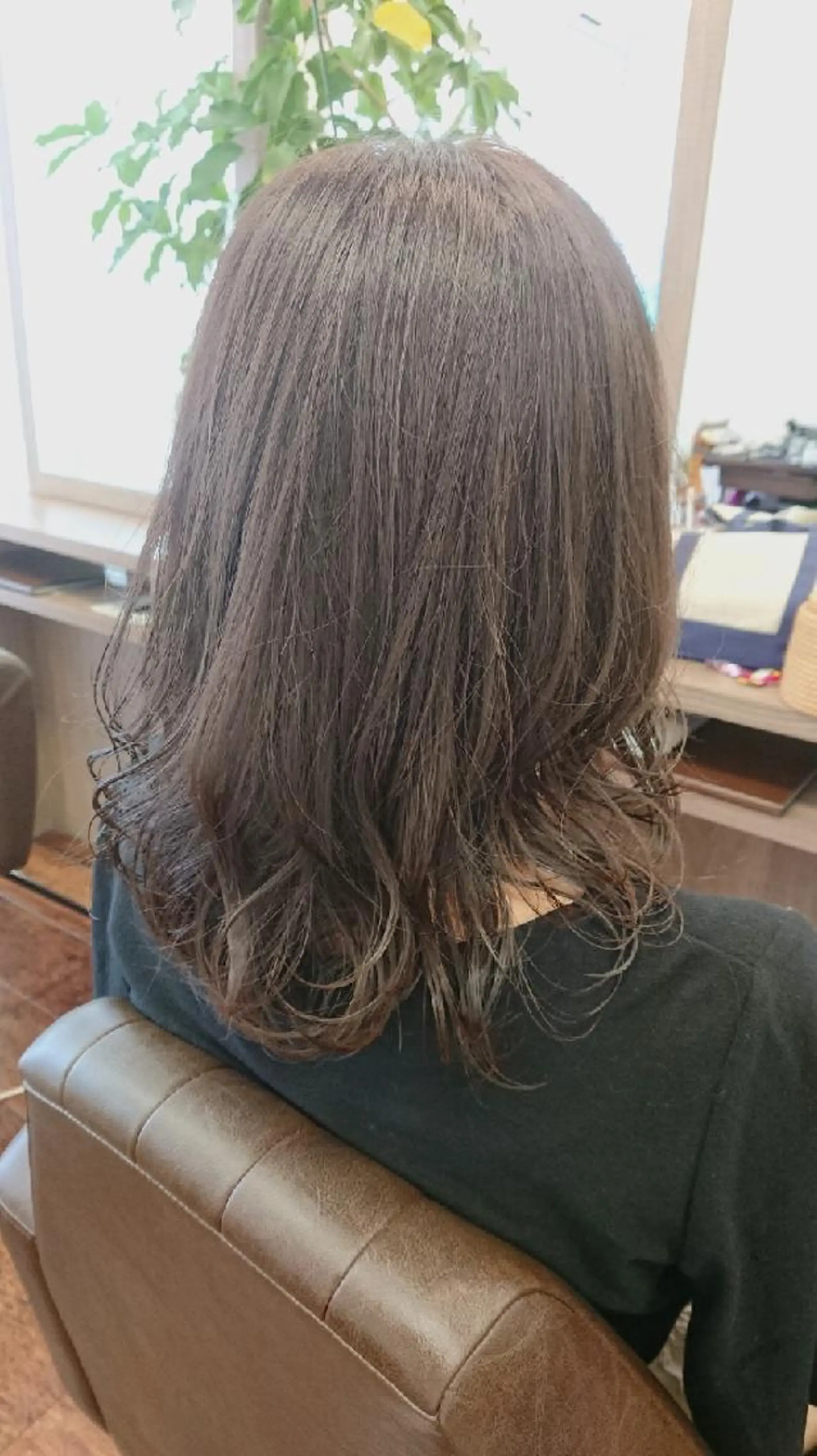 セミロング カラー ヘアカラー トリートメント 榊原 一輝のヘアスタイル