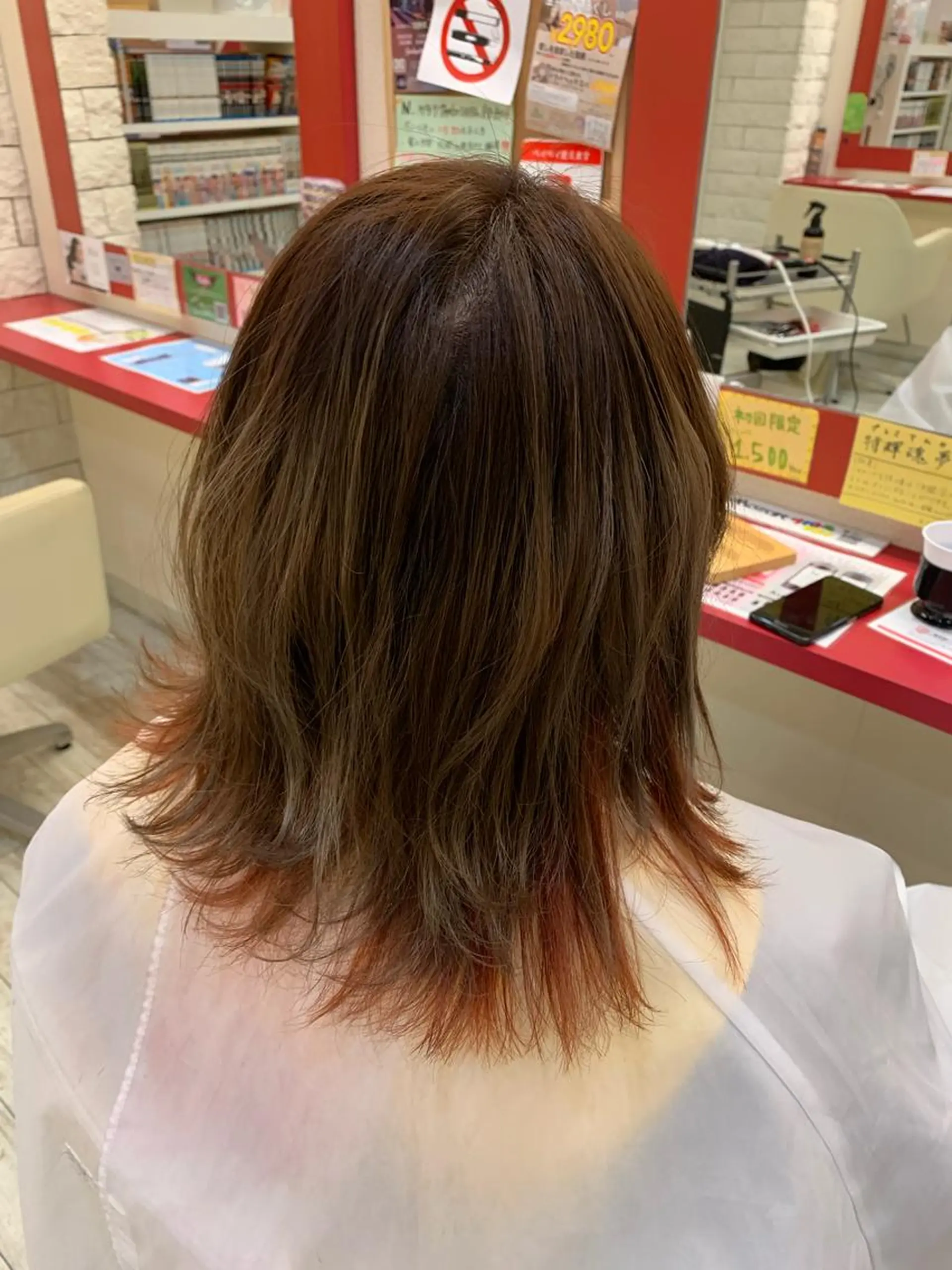 ミディアム カラー ヘアアレンジ オレンジ 今村公介 ブリーチ特化、派手髪のヘアスタイル