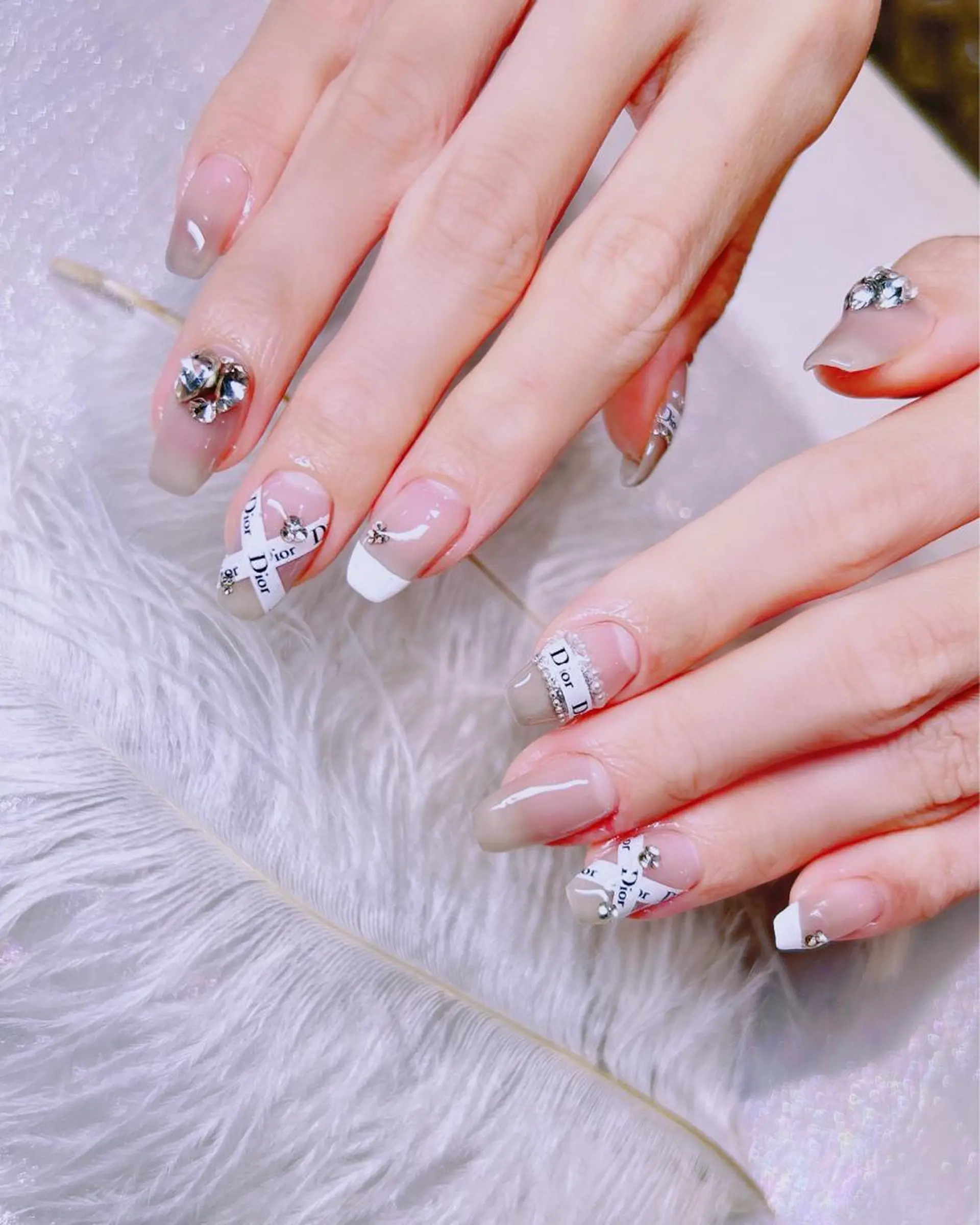 ネイル 美爪パラジェル導入店 Sunnilyのネイルデザイン