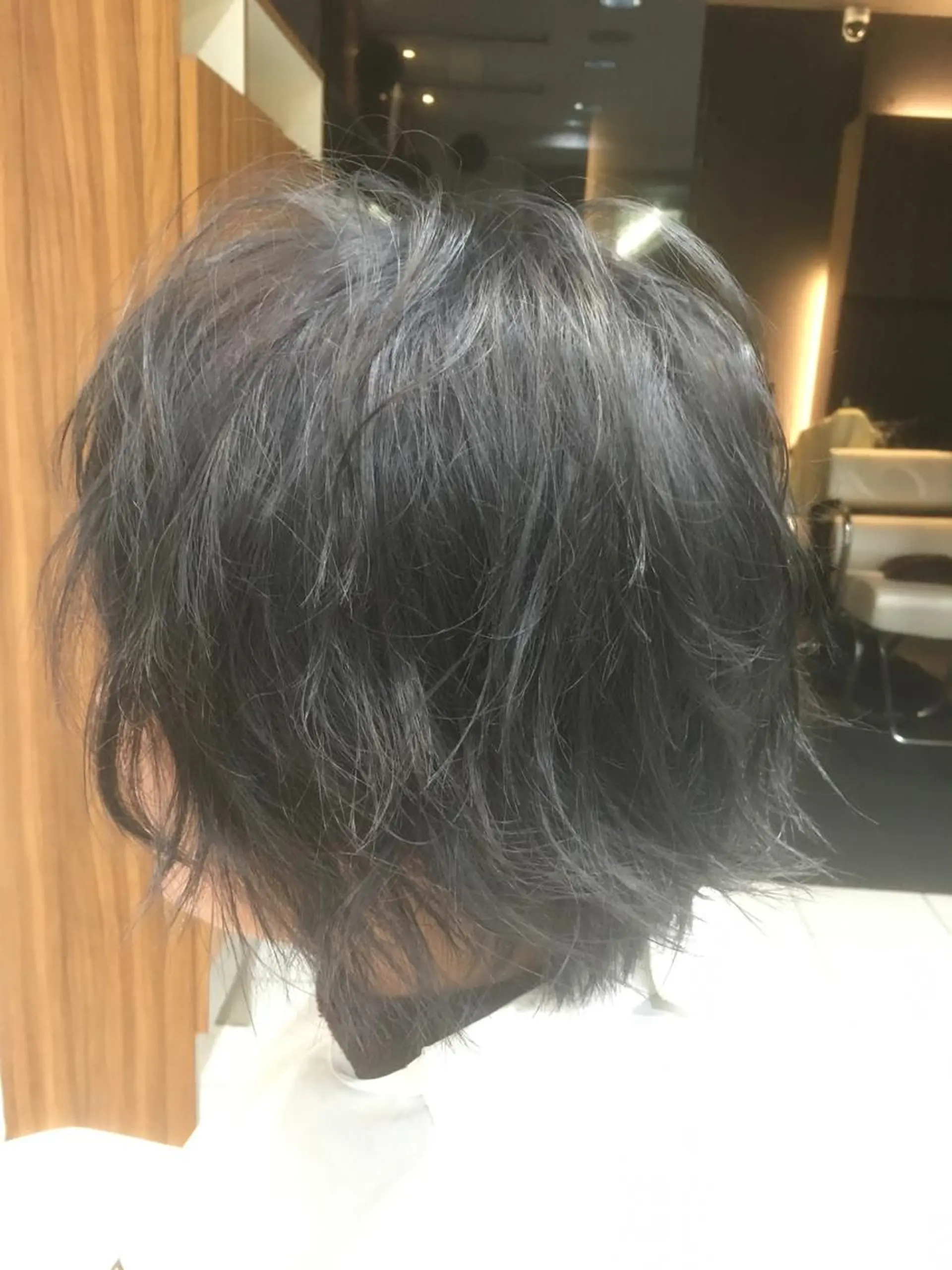 ショート カラー 白髪ぼかしハイライト 柳川拓哉のヘアスタイル