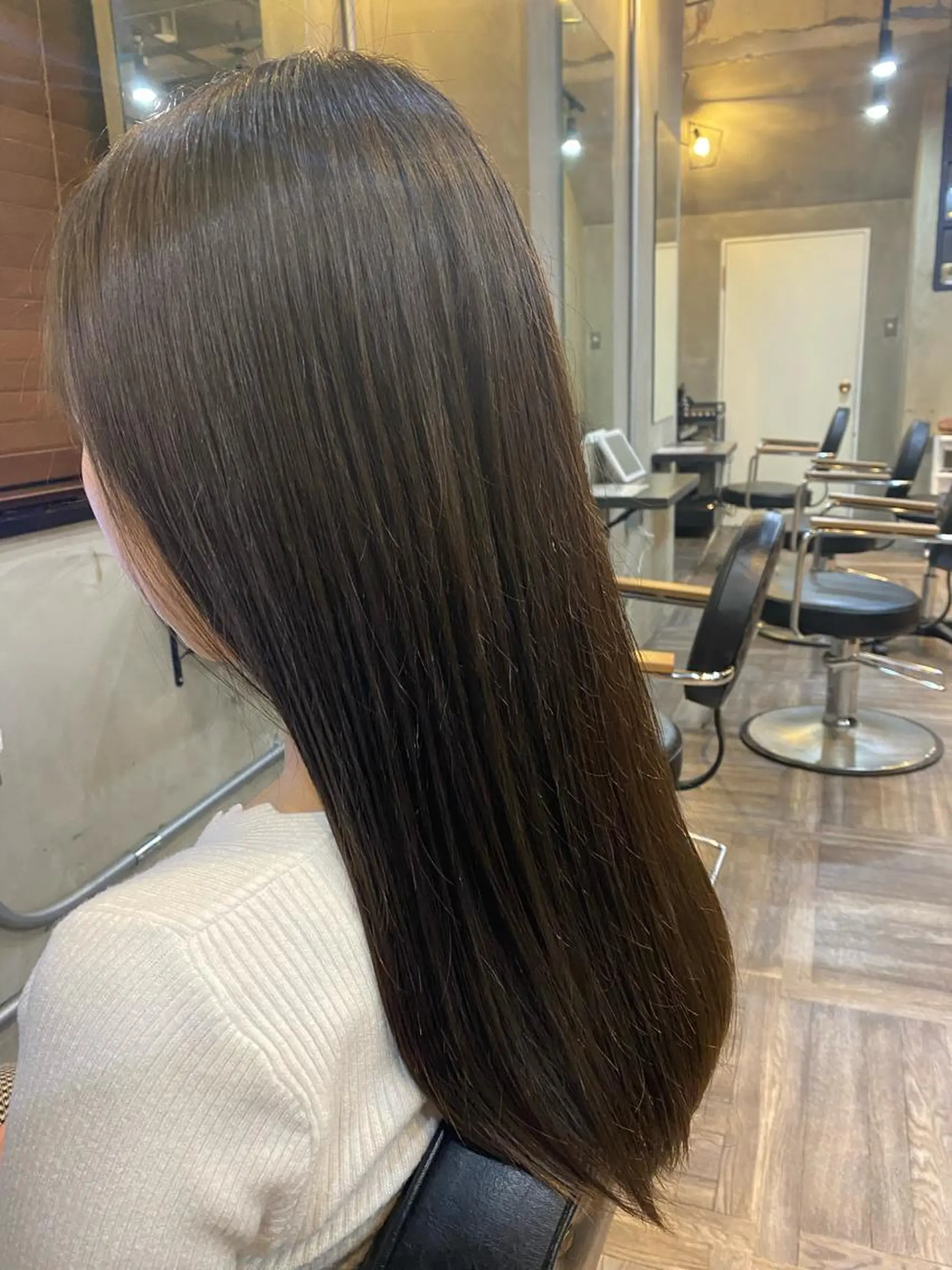 セミロング 宍倉 輝信のヘアスタイル