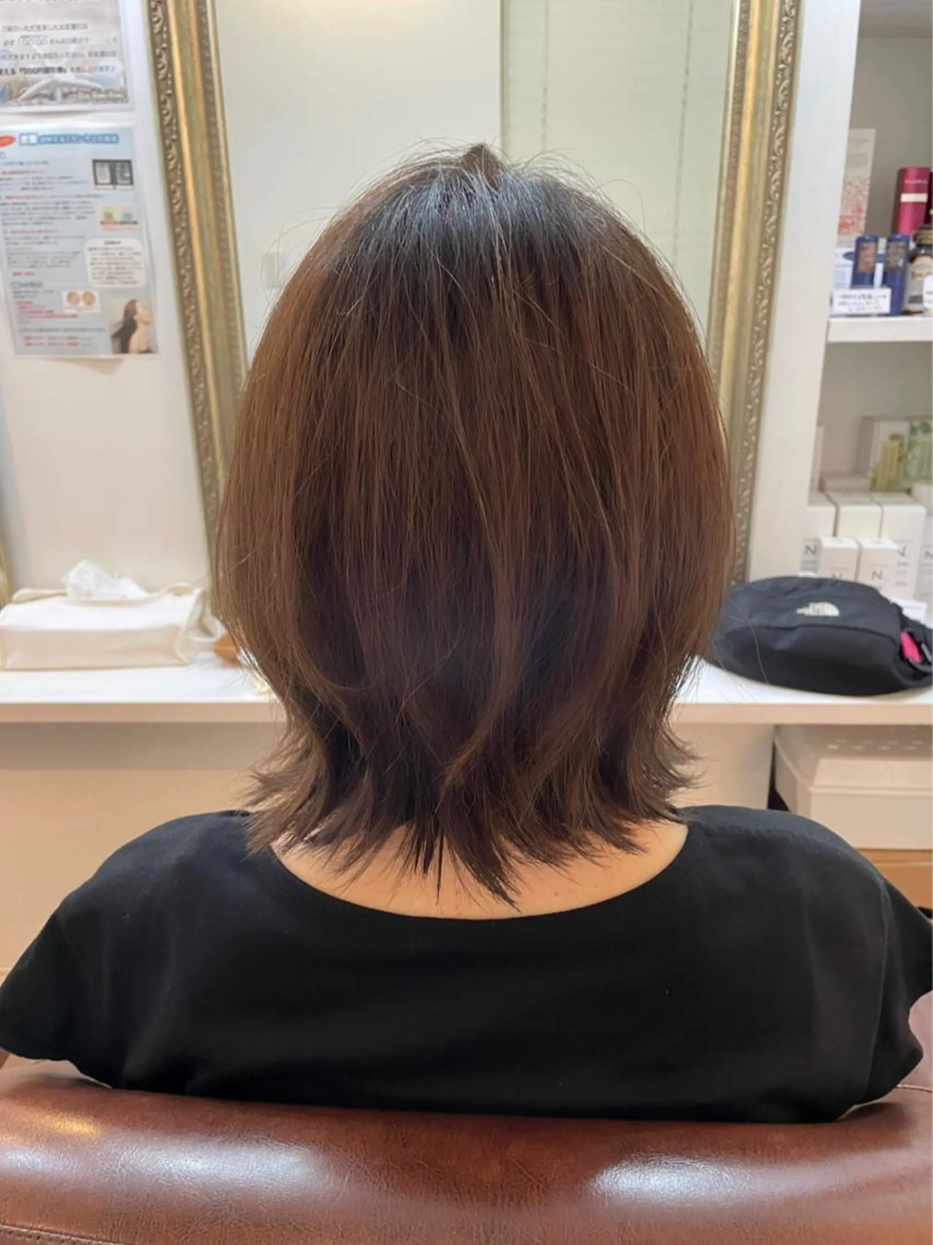 ミディアム 外ハネヘア カット 🌈elua yukaのヘアスタイル