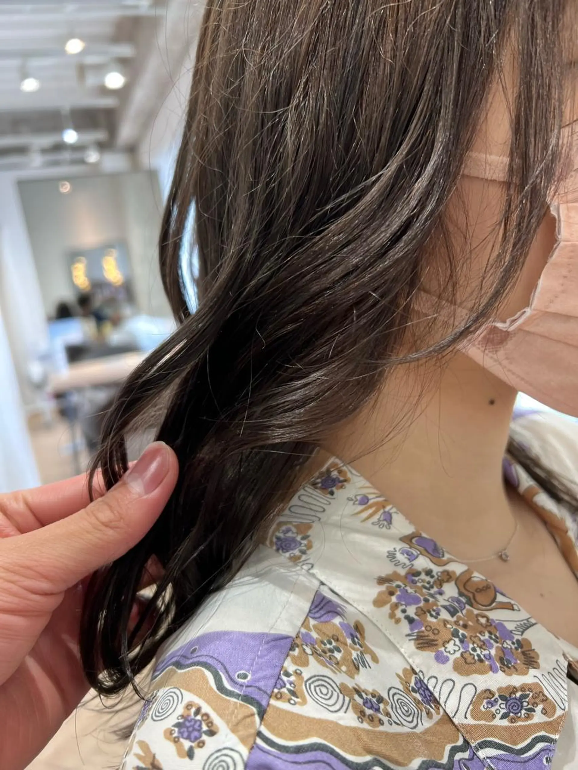 セミロング カット ヘアカラー トリートメント 白髪ぼかし/髪質改善 梅原響輝のヘアスタイル