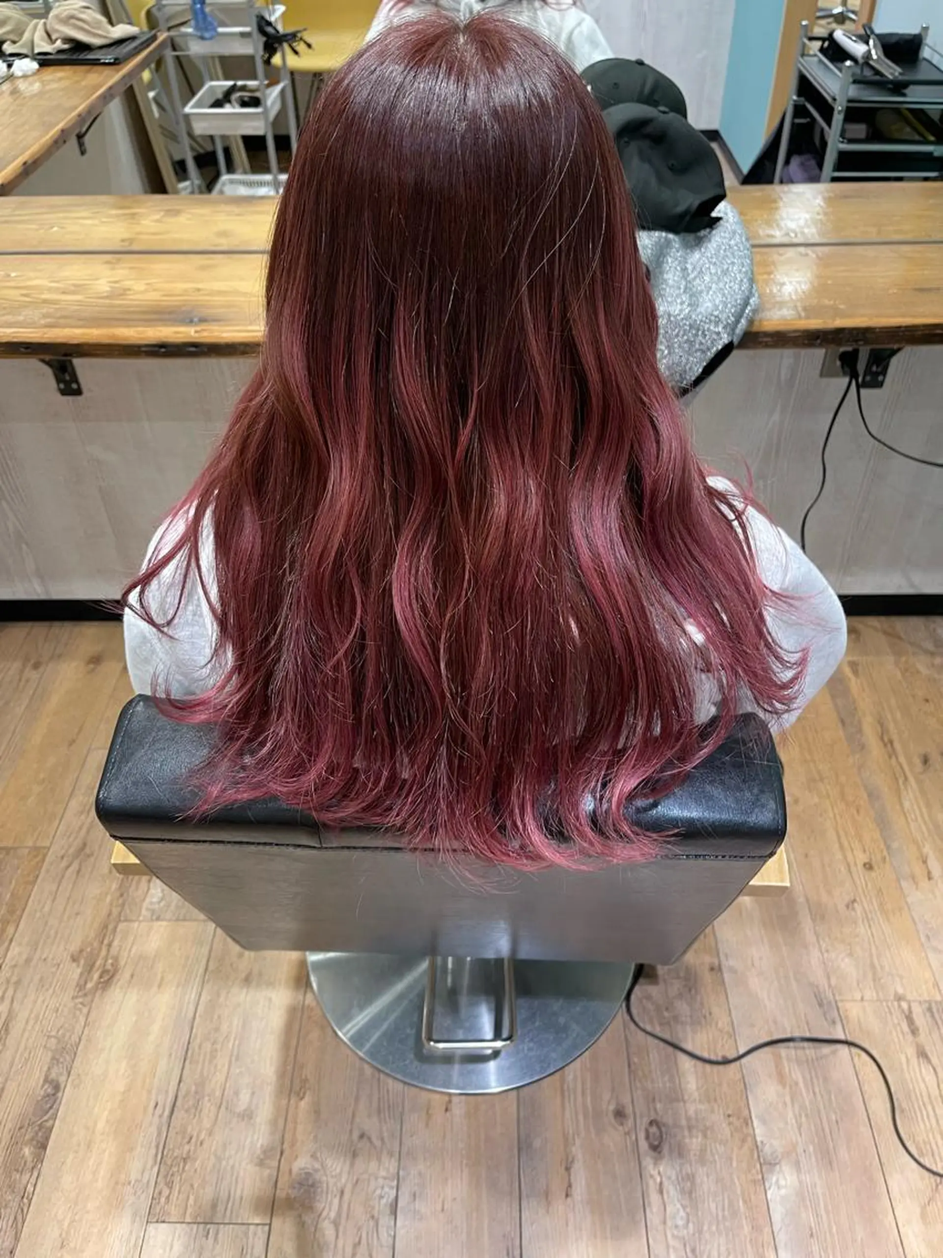 ロング 佐藤 海璃のヘアスタイル