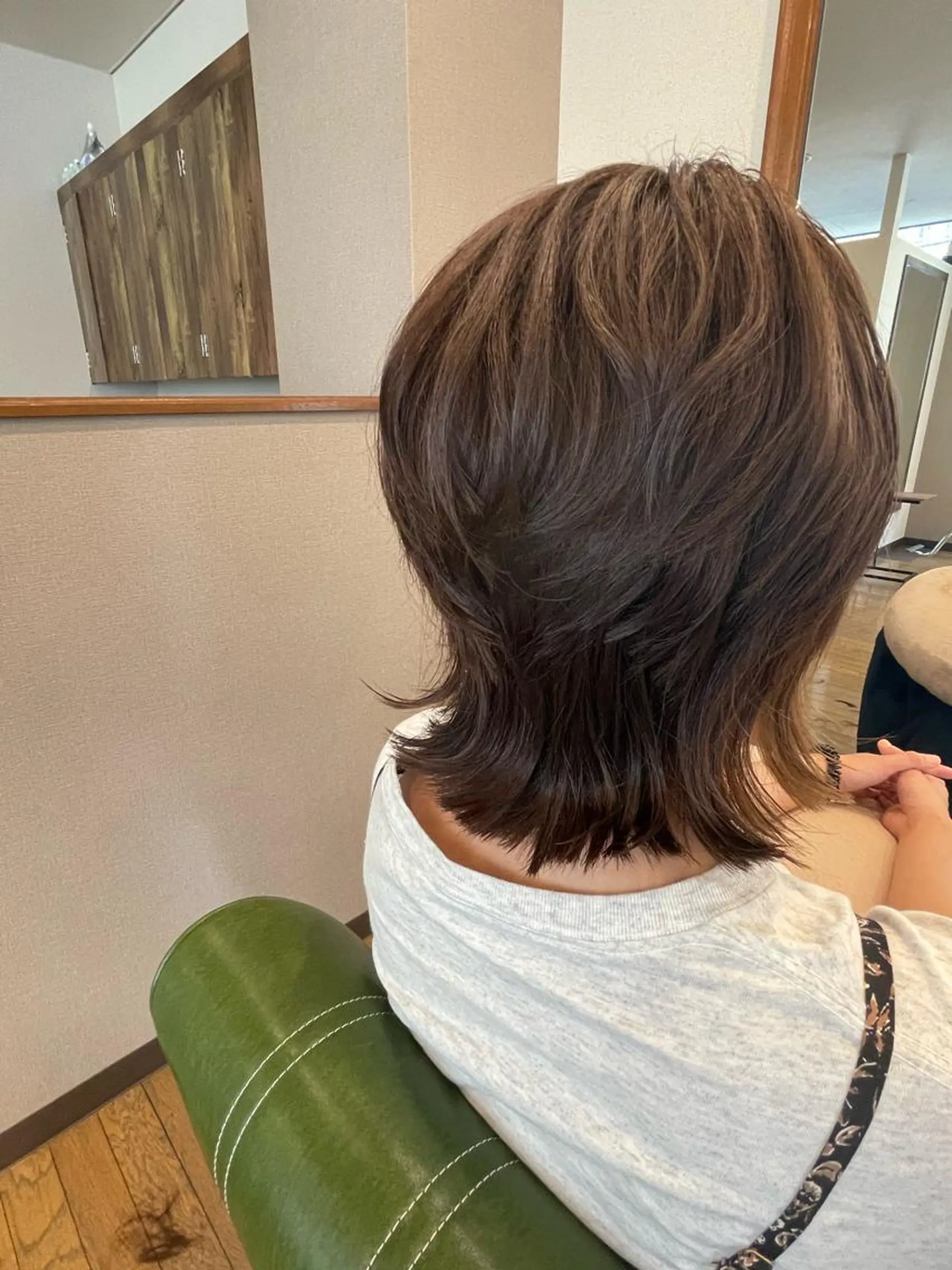 ミディアム ウルフカット カット ヘアカラー トリートメント 髪質改善/カラー 🖤‎🤍川島のヘアスタイル