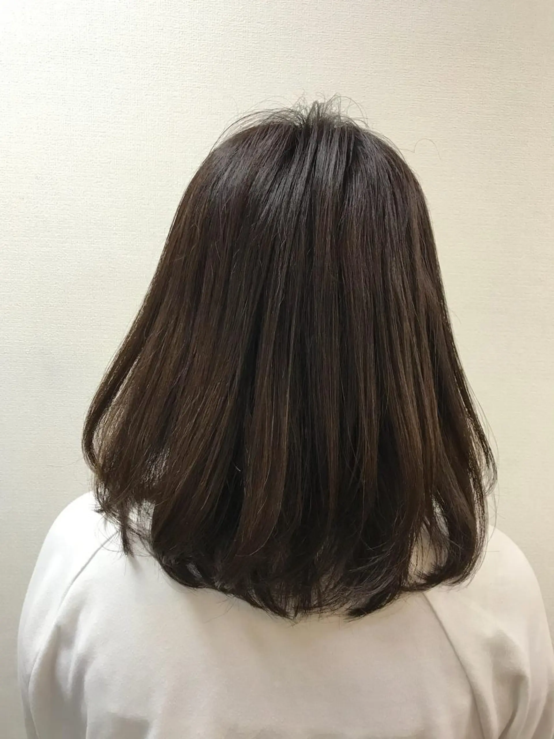 ミディアム カラー カット ヘアカラー トリートメント 吉森 満俊のヘアスタイル