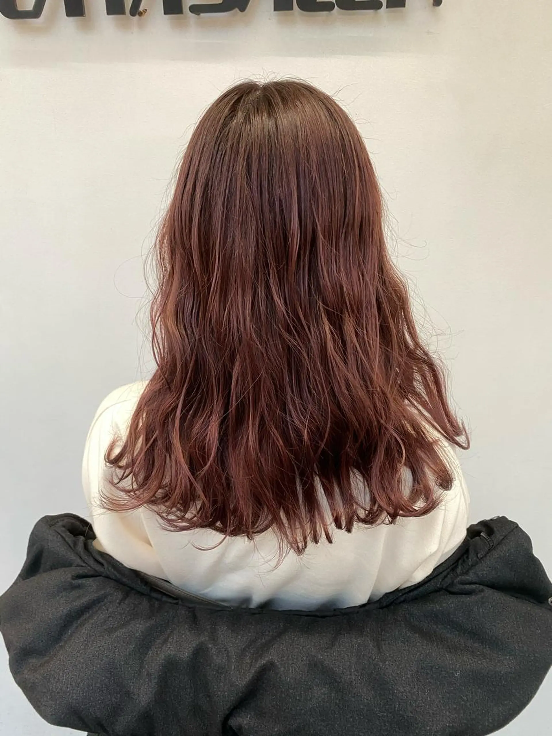 セミロング カラー ラベンダーカラー ピンクカラー ピンクラベンダー 東條 克義のヘアスタイル