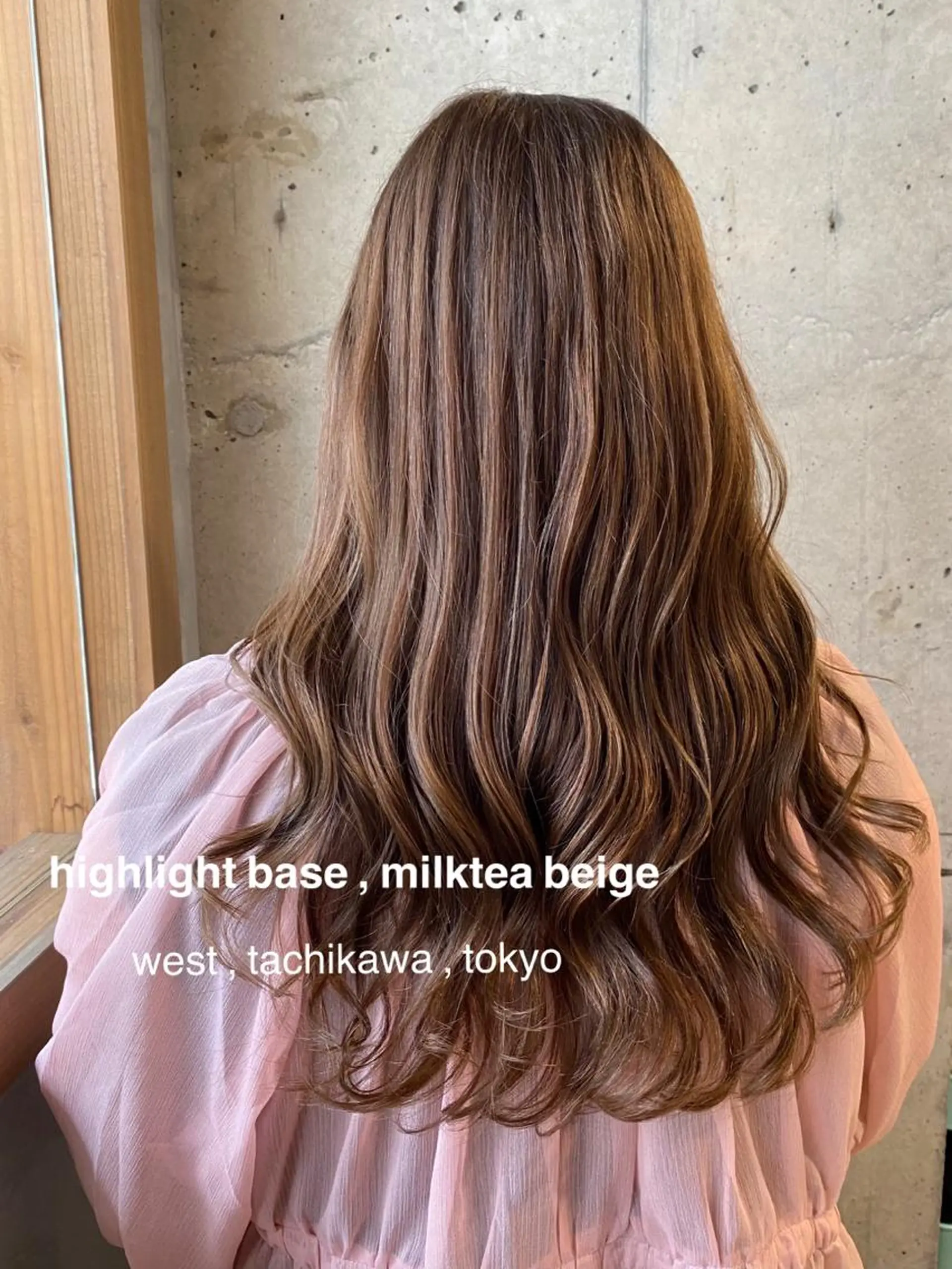 ロング カラー ベージュカラー ハイライトカラー ミルクティーベージュ ハイライト 学生 竹嶌 健吾のヘアスタイル