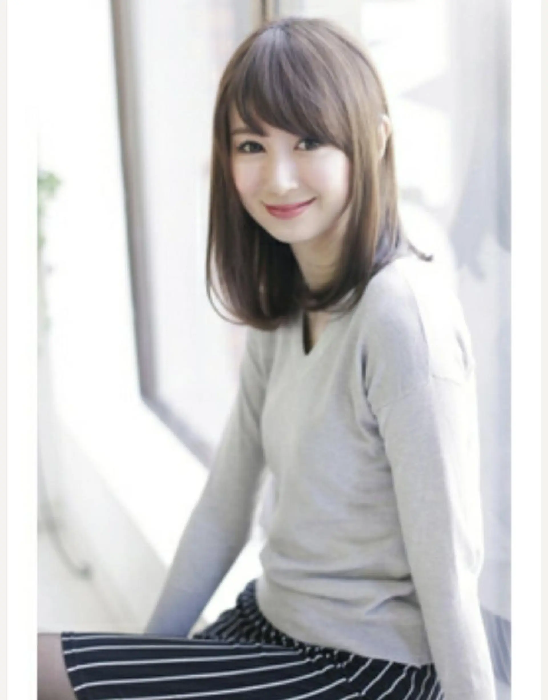 セミロング SALOWIN神宮前五丁目店所属・🇰🇷韓国風艶髪✨ 髪質改善 倉岡しおんのヘアスタイル