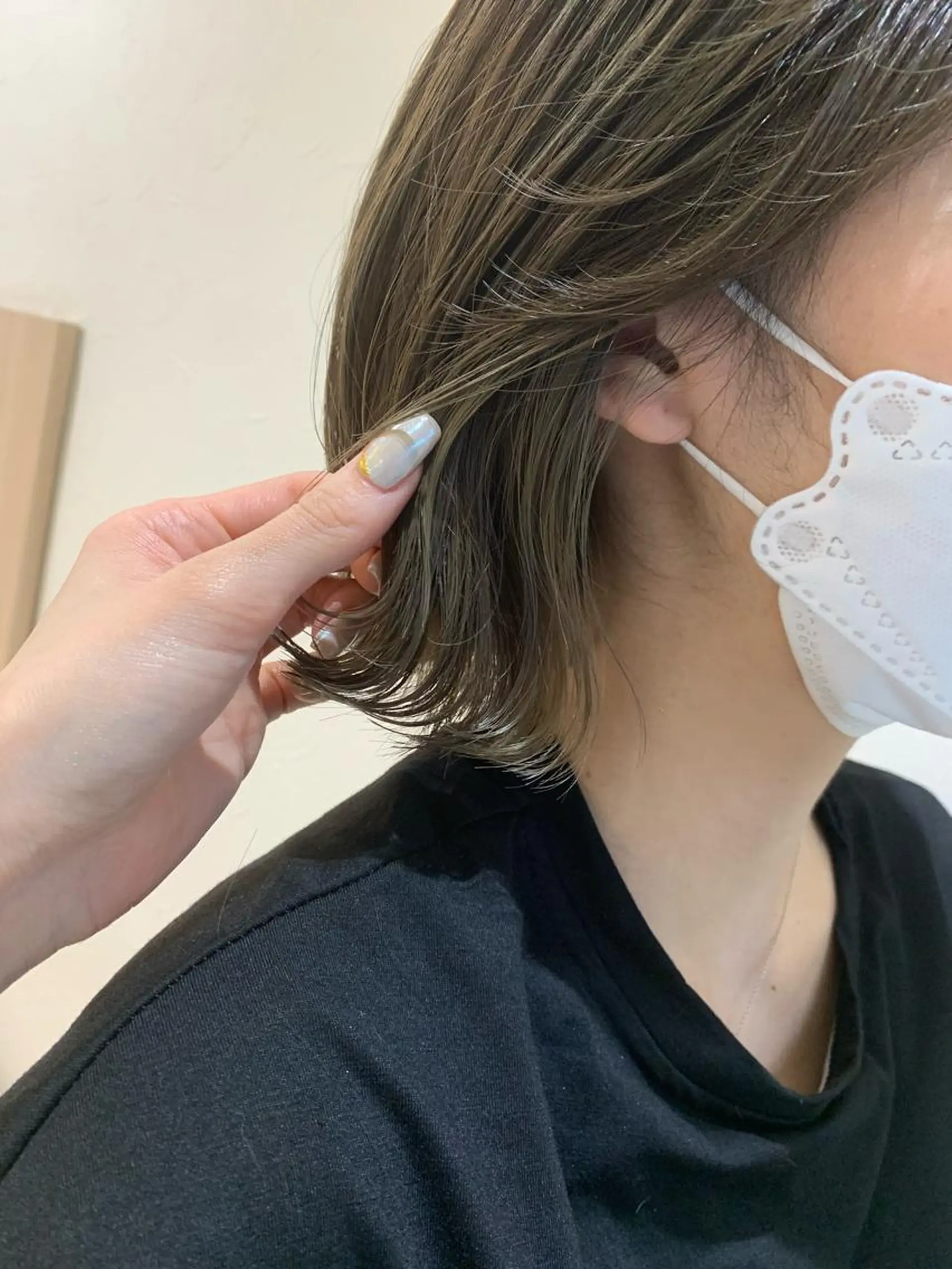 ショート カラー カット ヘアカラー トリートメント 店長ハイトーンカラー 柞山史奈のヘアスタイル